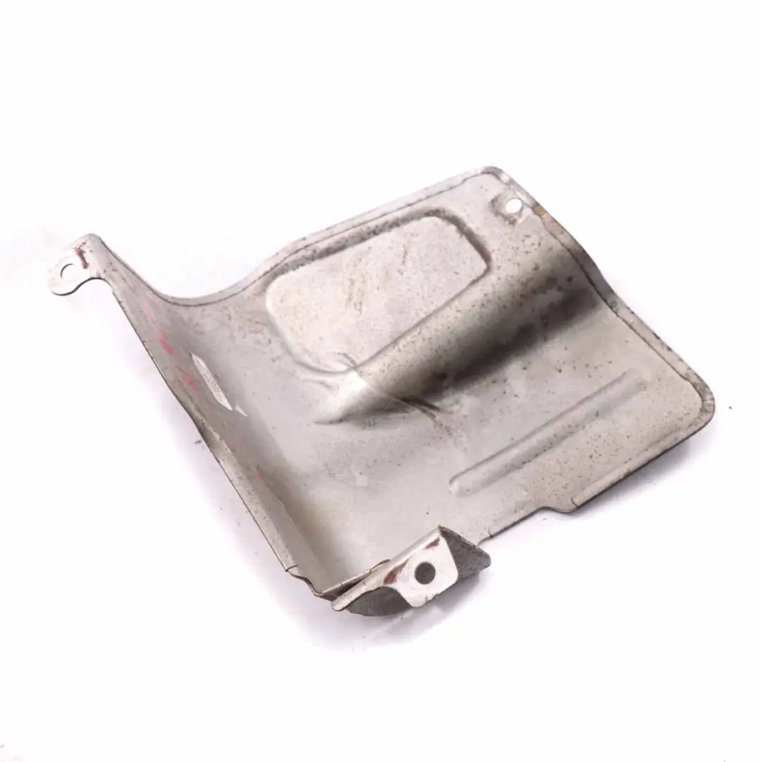 Couvercle de démarreur Mercedes W906 OM651 Plaque résistante chaleur pour à propos du numéro de pièce A6511510045 Couvercle de démarreur Mercedes W906 OM651 Plaque résistante chaleur - SKU A6511510045 - Numéro de pièce A6511510045