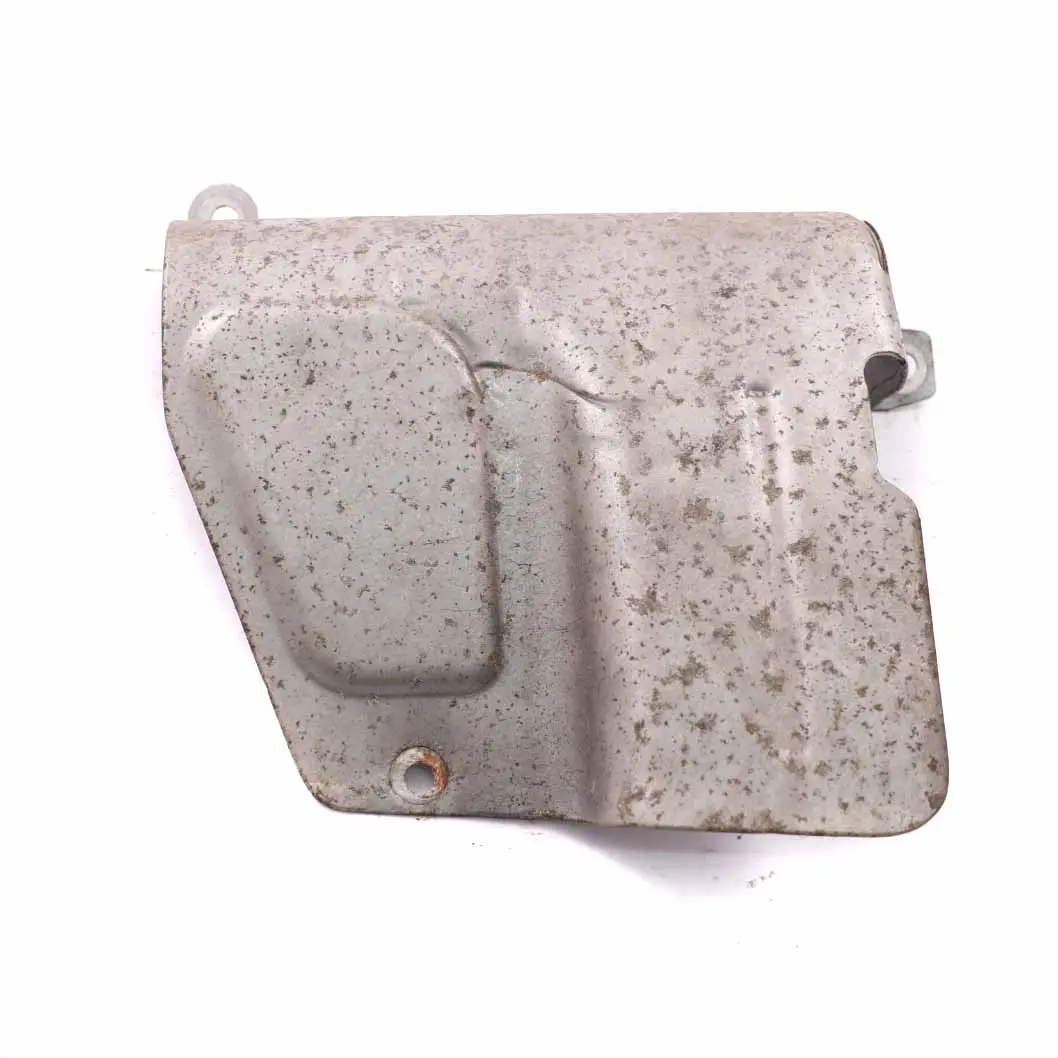 Coperchio del motorino di avviamento Mercedes W906 OM651 per con numero di parte A6511510045 Coperchio del motorino di avviamento Mercedes W906 OM651 - SKU A6511510045 - Numero di parte A6511510045