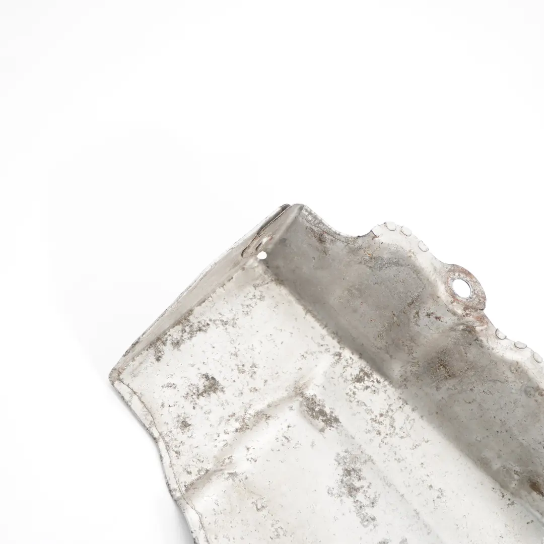 Starter Halterung Wärmeschutzblech Abdeckung für Mercedes Vito W639 mit Teilenummer A6511510145 Mercedes Vito W639 Starter Halterung Wärmeschutzblech Abdeckung - SKU A6511510145 - Teilenummer A6511510145