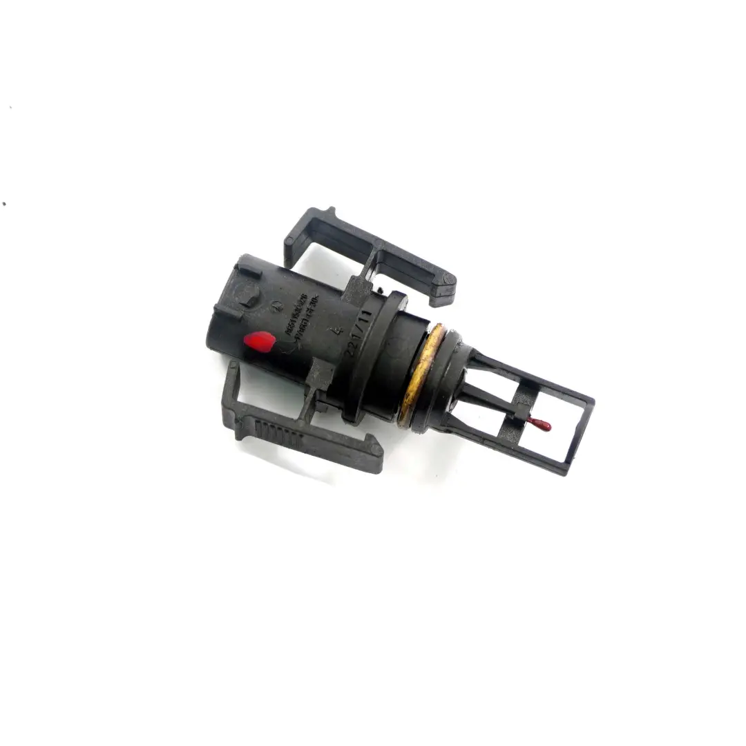 Sensor De temperatura De admision De aire para Mercedes W169 W221 con número de pieza A6511530028 Mercedes W169 W221 Sensor De temperatura De admision De aire - SKU A6511530028 - Número de pieza A6511530028