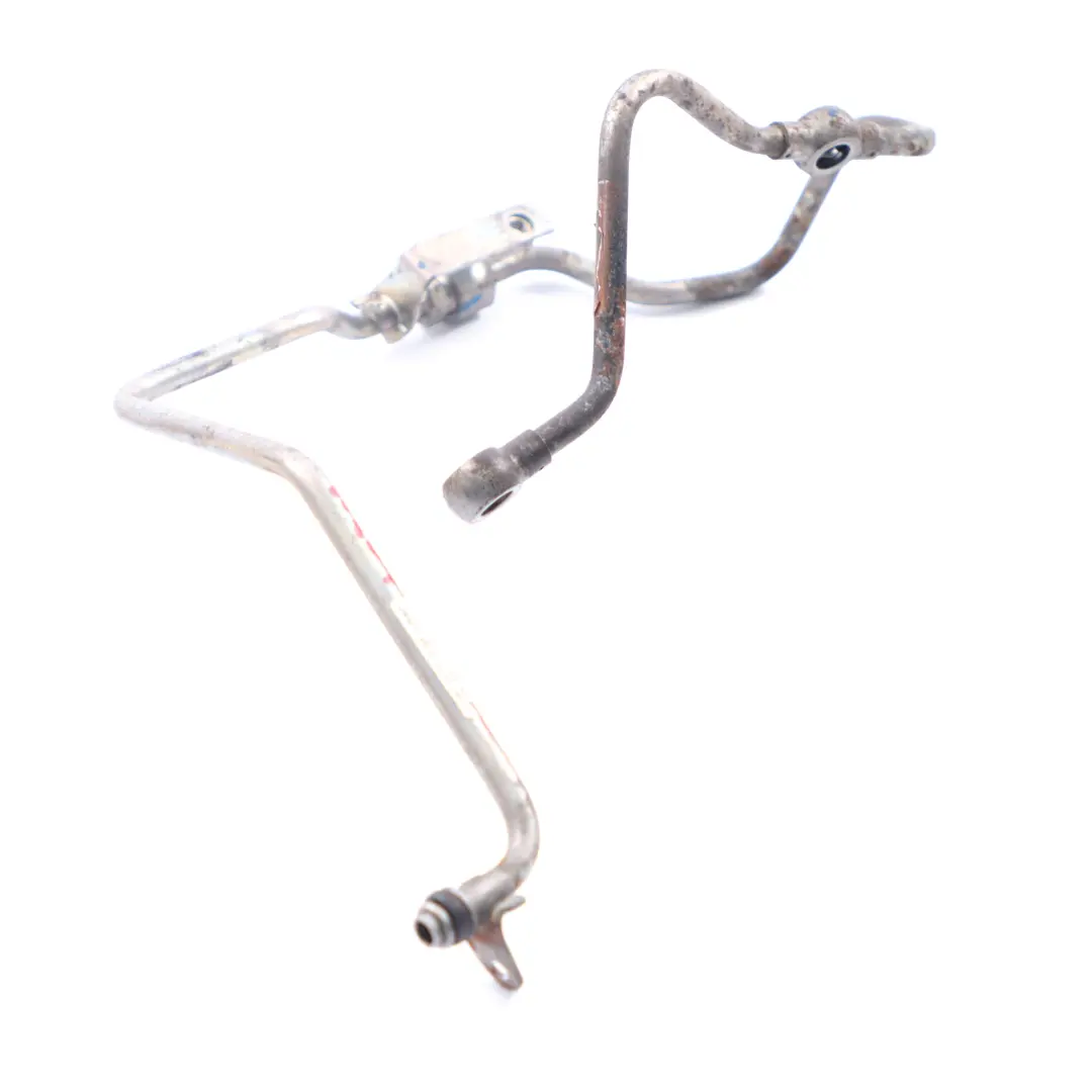 Tubo Alimentación Aceite Mercedes W204 W212 OM651 Turbocompresor para con número de pieza A6511800320 Tubo Alimentación Aceite Mercedes W204 W212 OM651 Turbocompresor - SKU A6511800320 - Número de pieza A6511800320