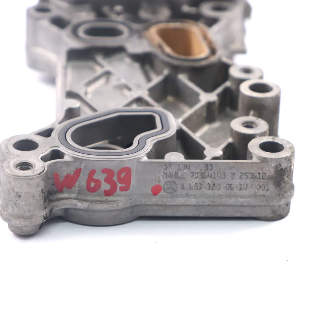 Support Filtre Huile Mercedes W204 W212 W639 OM651 Support Refroidisseur pour à propos du numéro de pièce A6511800610 Support Filtre Huile Mercedes W204 W212 W639 OM651 Support Refroidisseur - SKU A6511800610-2 - Numéro de pièce A6511800610