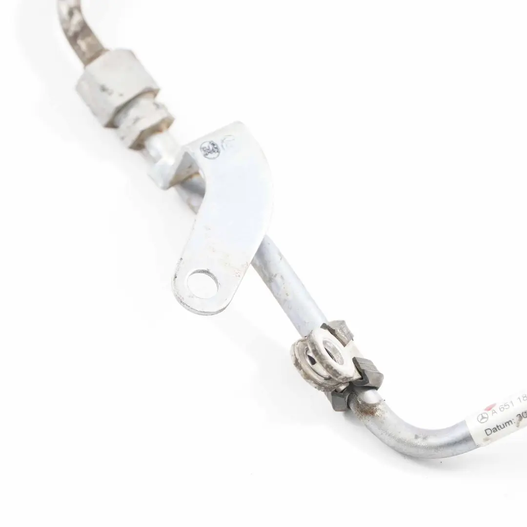 OM651 Tubo aceite turbocompresor Manguera para Mercedes W906 con número de pieza A6511801220 Mercedes W906 OM651 Tubo aceite turbocompresor Manguera - SKU A6511801220 - Número de pieza A6511801220