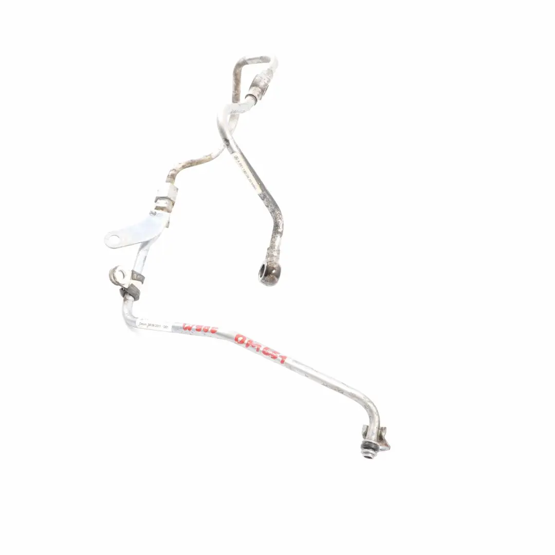 OM651 Ölleitung Turbolader Turbo Leitungsschlauch für Mercedes W906 mit Teilenummer A6511801220 Mercedes W906 OM651 Ölleitung Turbolader Turbo Leitungsschlauch - SKU A6511801220 - Teilenummer A6511801220