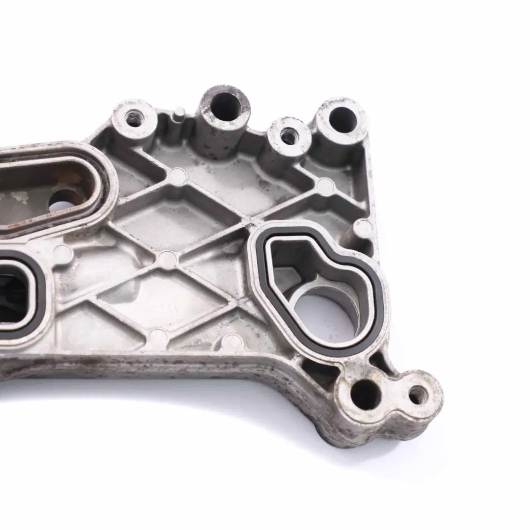 Boîtier de refroidissement Mercedes W906 Filtre à huile diesel OM651 pour à propos du numéro de pièce A6511801310 Boîtier de refroidissement Mercedes W906 Filtre à huile diesel OM651 - SKU A6511801310-1 - Numéro de pièce A6511801310