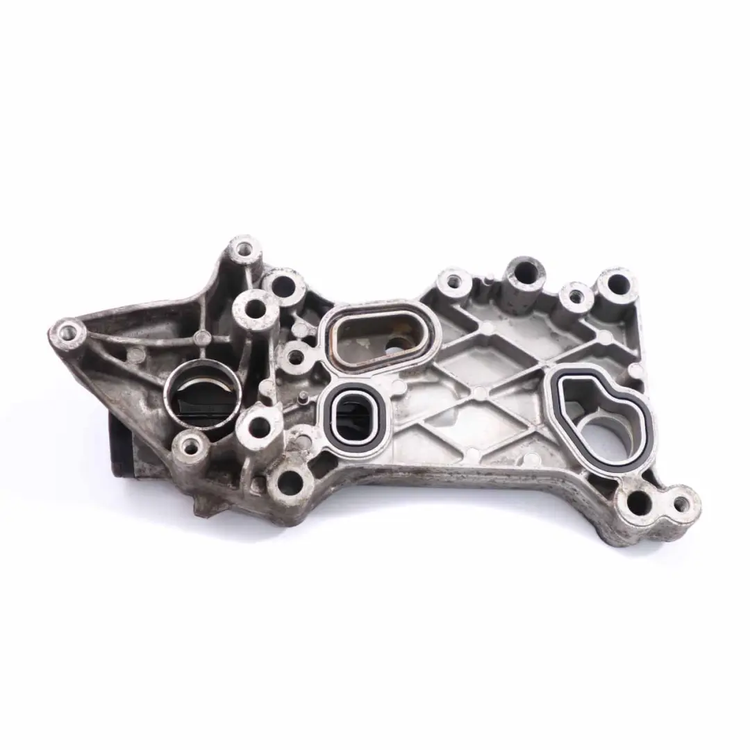 Kühlgerätegehäuse Mercedes W906 Ölfilter Diesel OM651 für mit Teilenummer A6511801310 Kühlgerätegehäuse Mercedes W906 Ölfilter Diesel OM651 - SKU A6511801310-1 - Teilenummer A6511801310