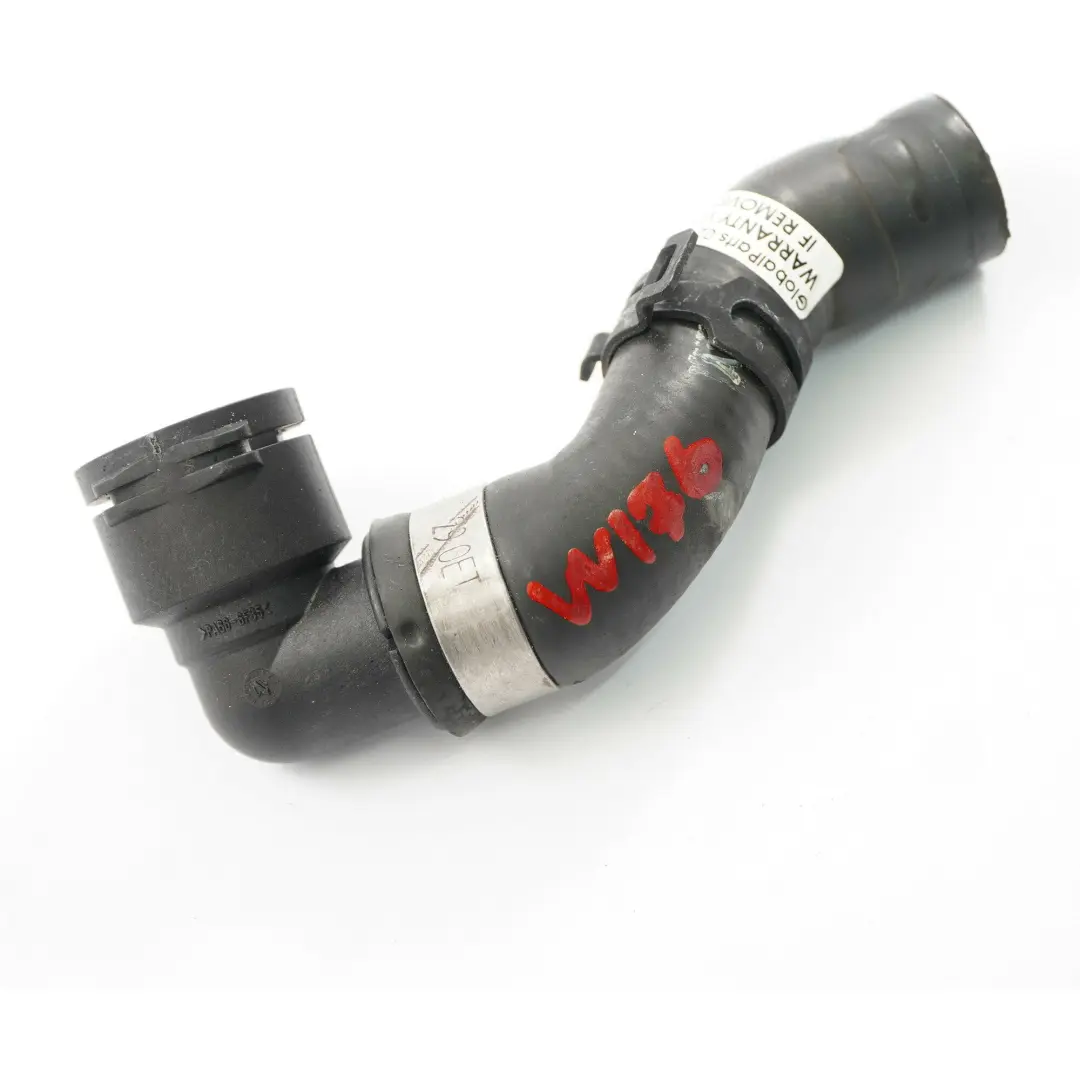 OM651 tubo refrigerante portante olio acqua scambiatore di calore per Mercedes W176 con numero di parte A6512000082 Mercedes W176 OM651 tubo refrigerante portante olio acqua scambiatore di calore - SKU A6512000082 - Numero di parte A6512000082