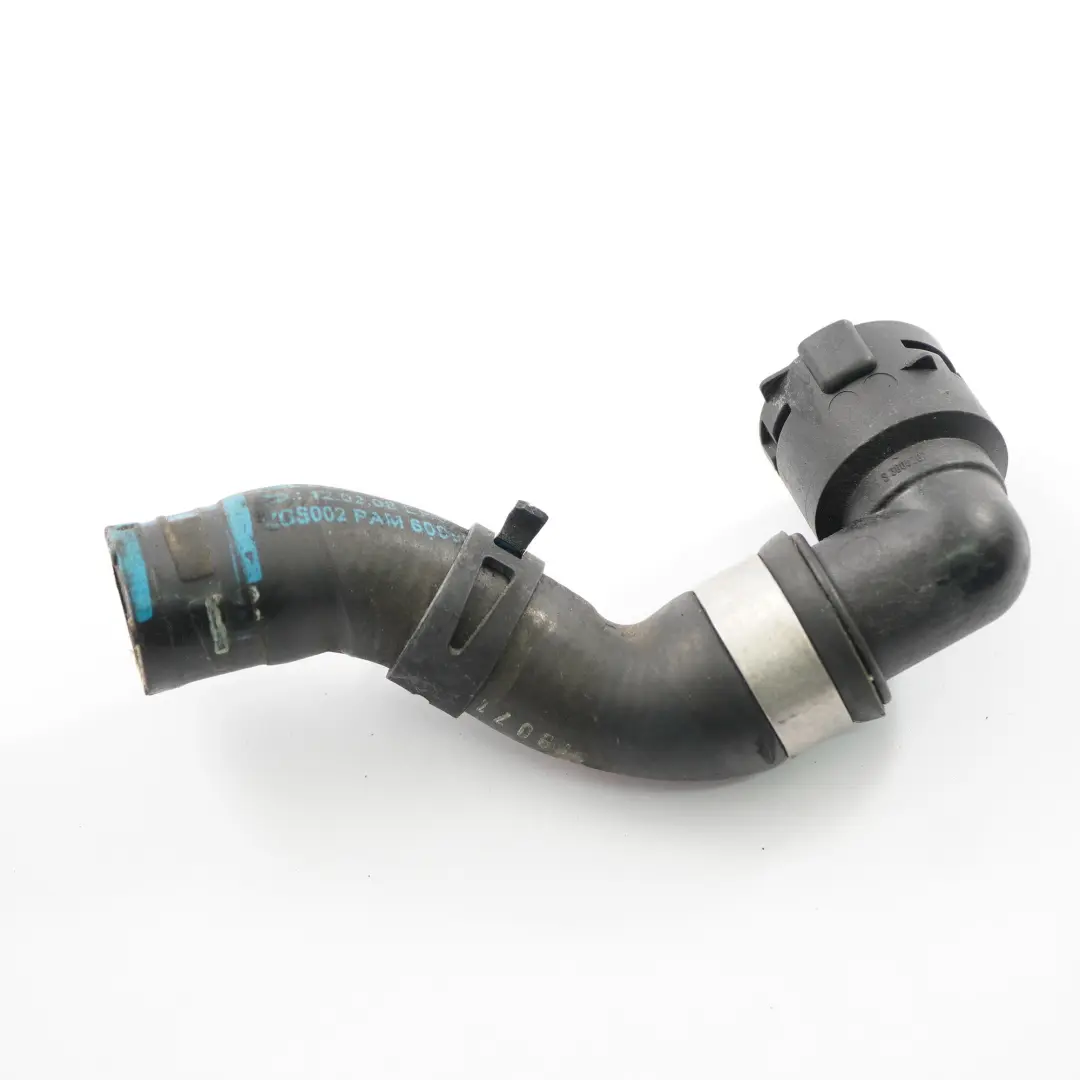 OM651 Tuyau de refroidissement échangeur de chaleur eau huile Mercedes W176 - SKU A6512000082 - Numéro de pièce A6512000082
