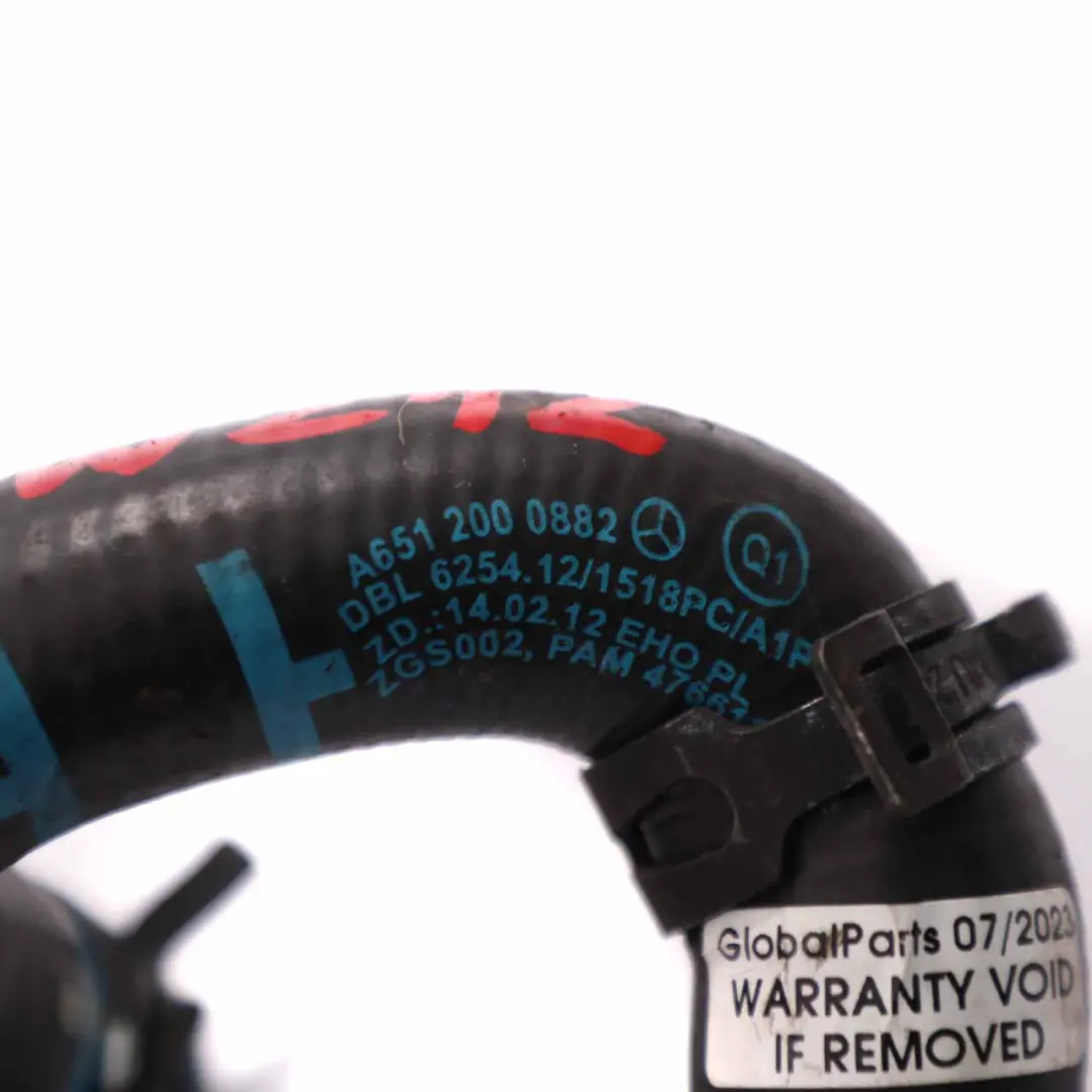 OM651 Tuyau D'Eau Liquide Refroidissement Moteur pour Mercedes W639 W906 à propos du numéro de pièce A6512000882 Mercedes W639 W906 OM651 Tuyau D'Eau Liquide Refroidissement Moteur - SKU A6512000882 - Numéro de pièce A6512000882