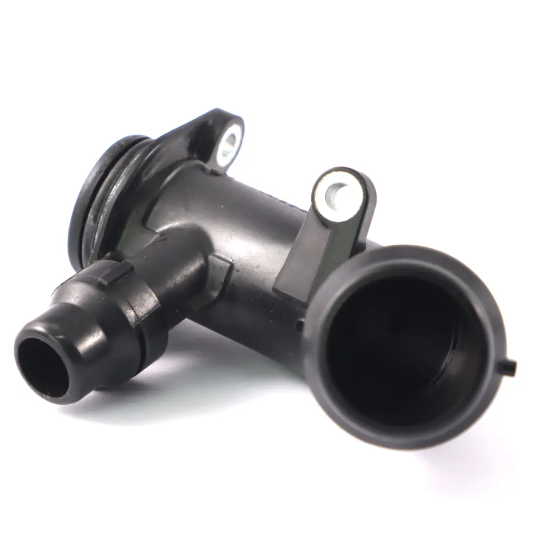  Tuyau d'eau Mercedes W205 C253 OM651 Tuyau refroidissement moteur - SKU A6512001051 - Numéro de pièce A6512001051