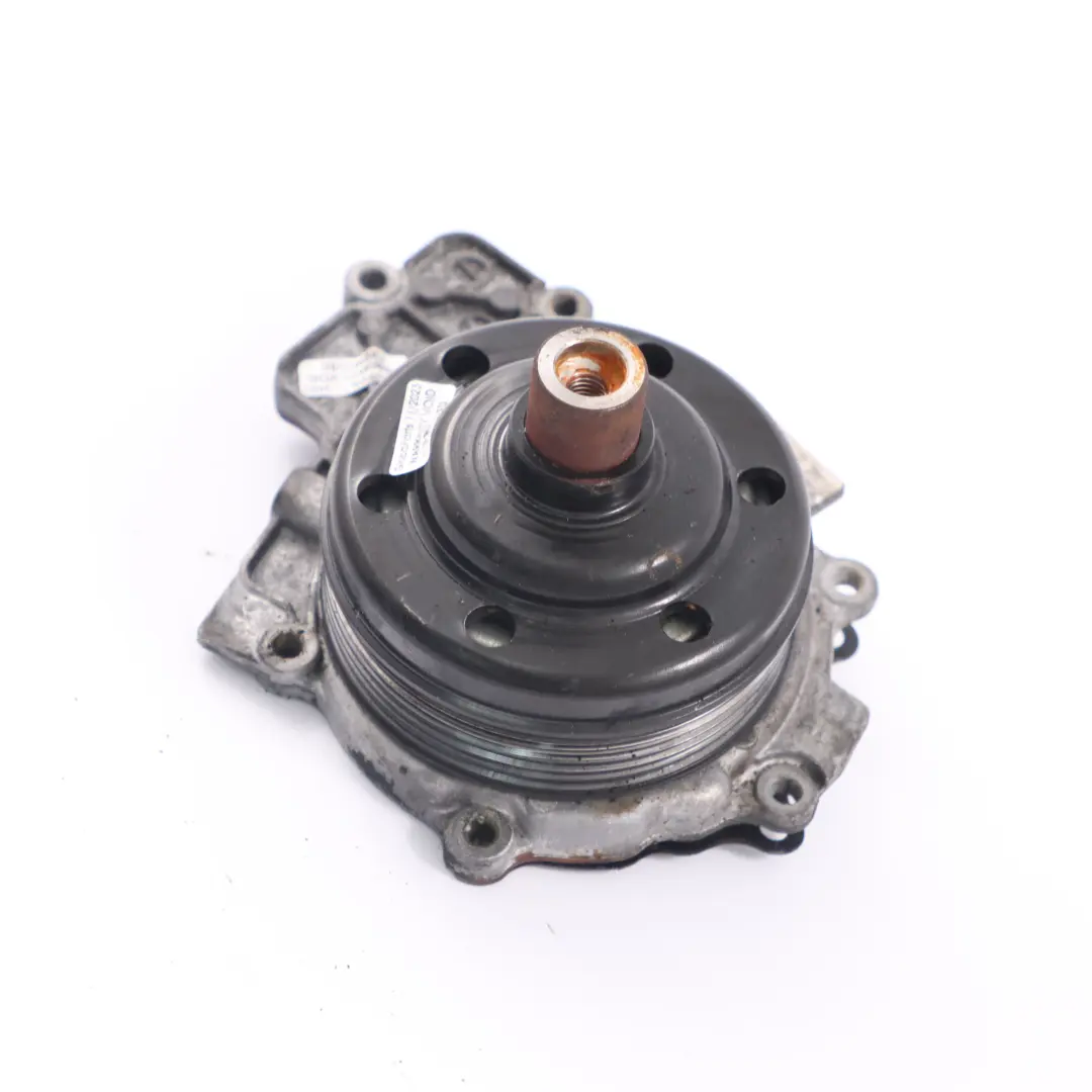 Mercedes W906 CDI Motor Bomba de Agua Bomba de Refrigerante Diesel - SKU A6512002002 - Número de pieza A6512002002