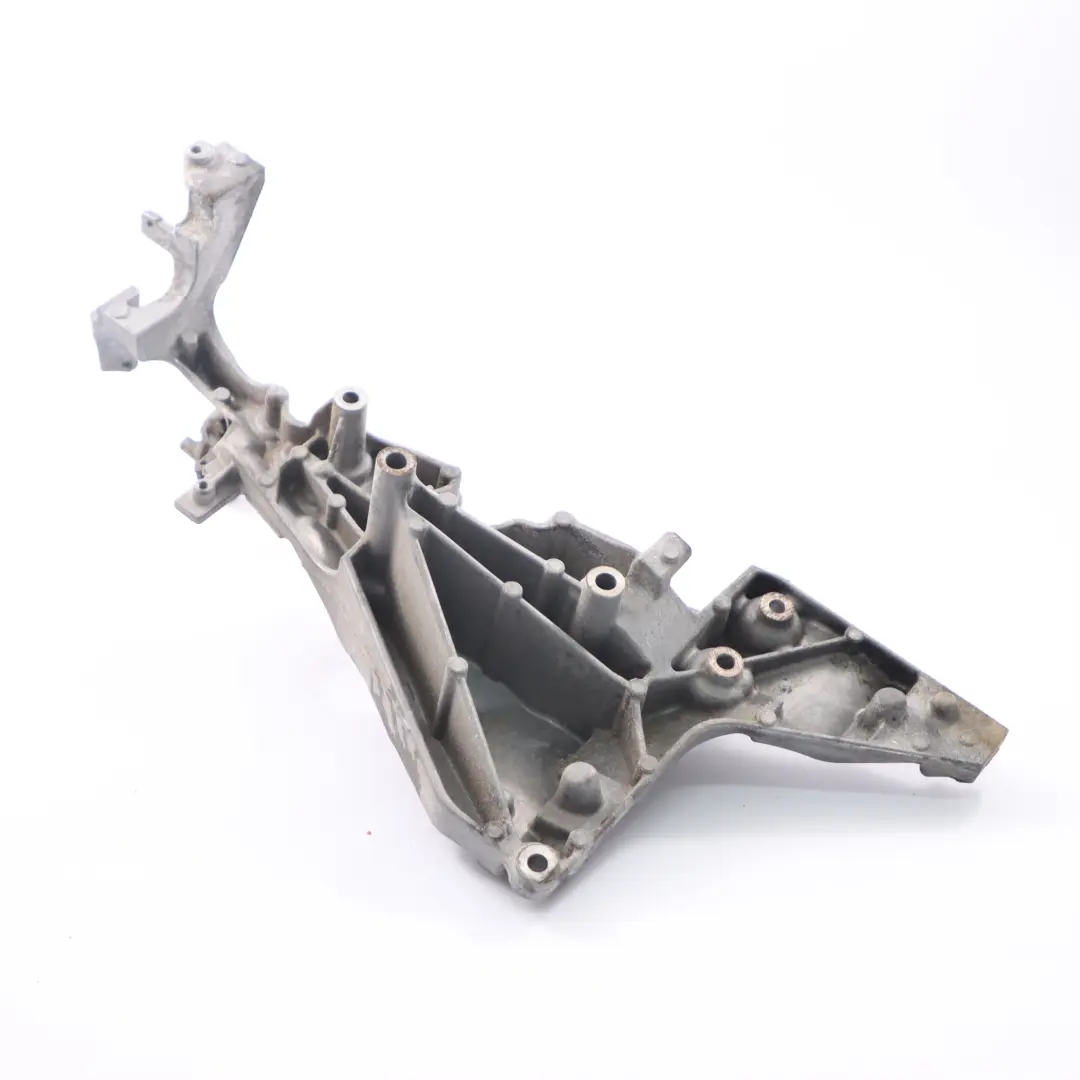 OM651 Support de composant accessoire du moteur pour Mercedes W910 à propos du numéro de pièce A6512010600 Mercedes W910 OM651 Support de composant accessoire du moteur - SKU A6512010600 - Numéro de pièce A6512010600
