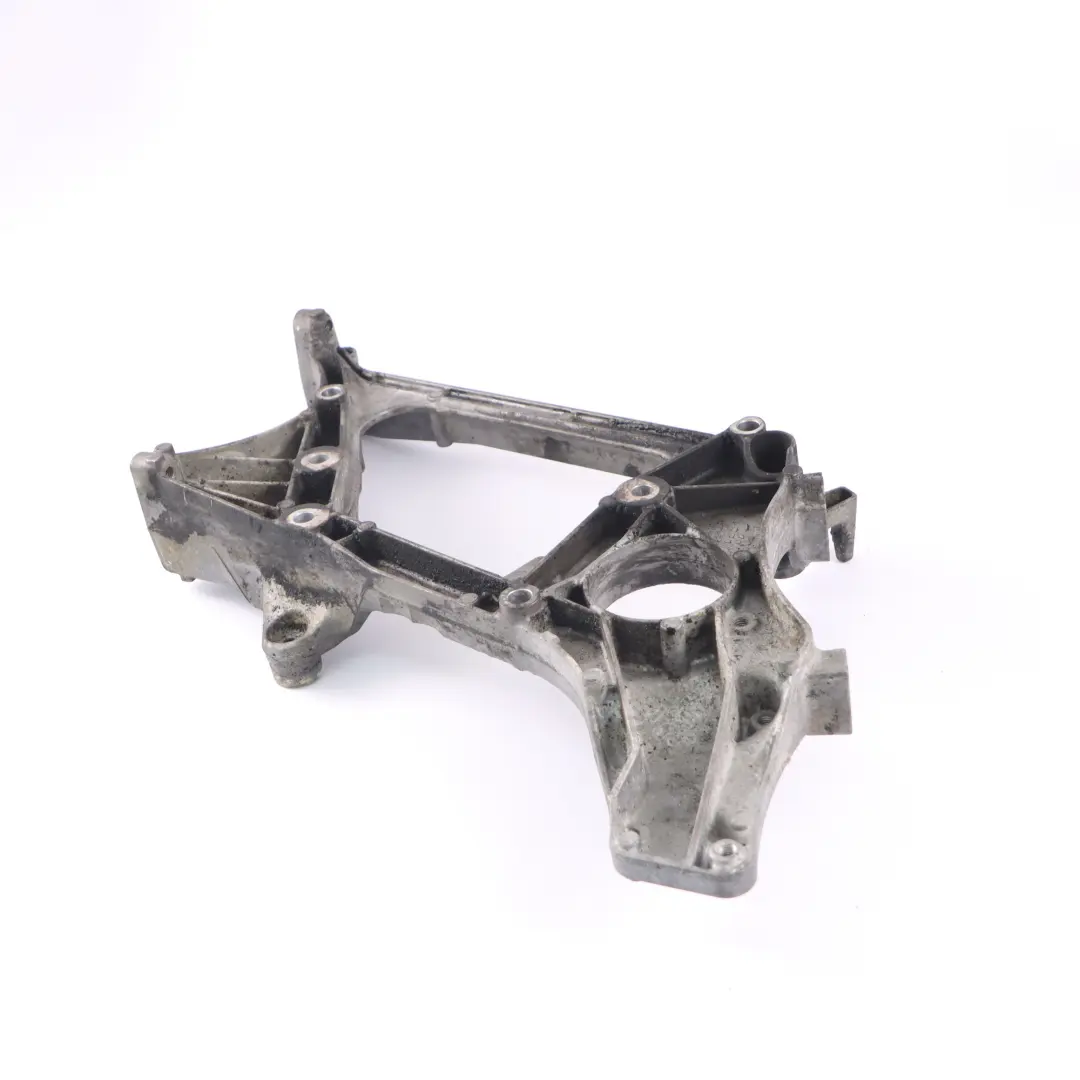 OM651 Wspornik Napinacza Paska Osprzętu Silnika do Mercedes W205 Diesel o numerze A6512011109 Mercedes W205 Diesel OM651 Wspornik Napinacza Paska Osprzętu Silnika - SKU A6512011109 - Numer Części A6512011109