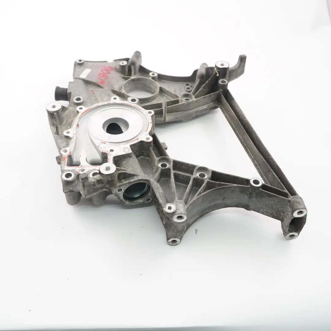 Mercedes Sprinter W906 OM651 Support montage pompe eau liquide - SKU A6512011409 - Numéro de pièce A6512011409