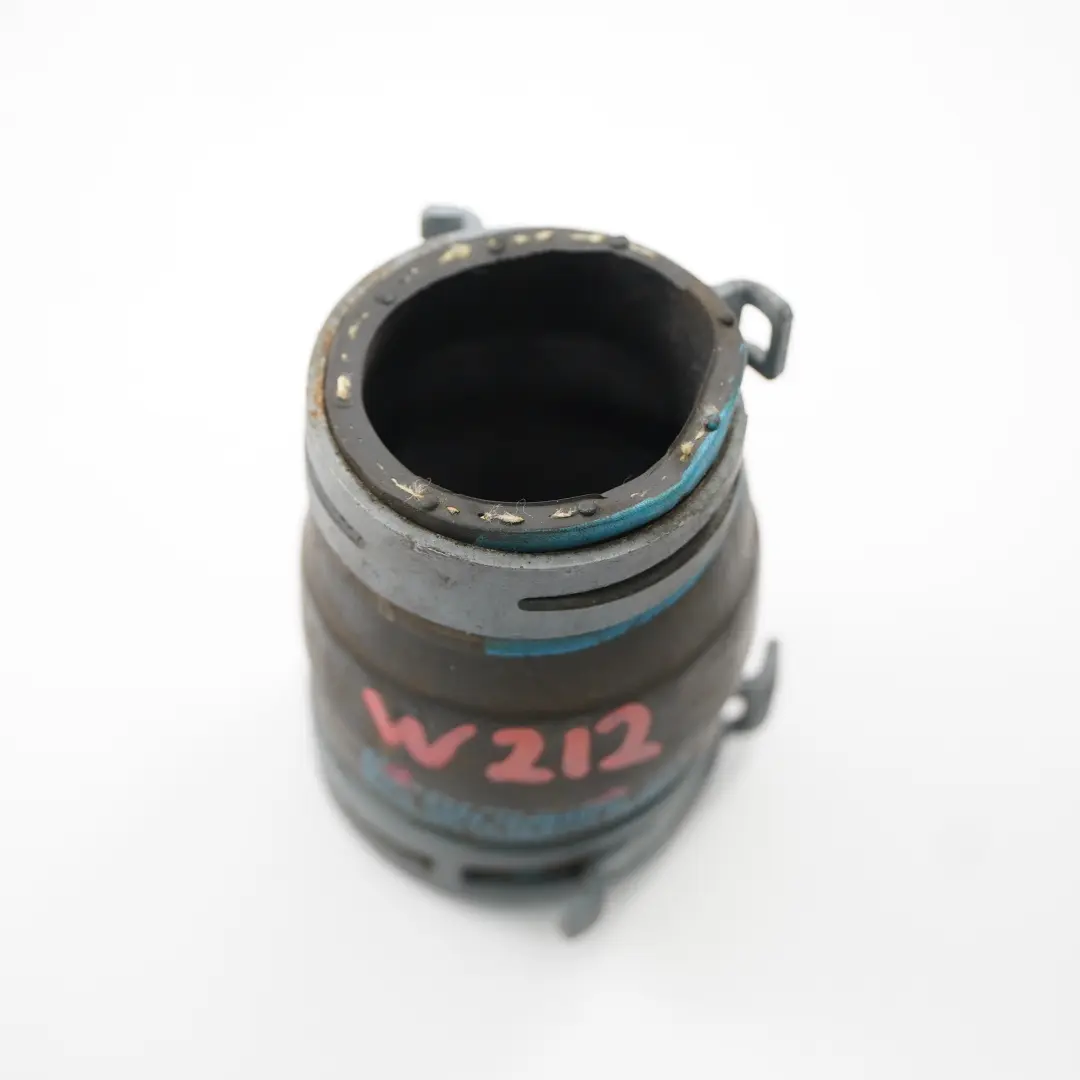 Mercedes W212 Kühlmittelschlauchverbinder Thermostat Pumpenausgang - SKU A6512033082 - Teilenummer A6512033082