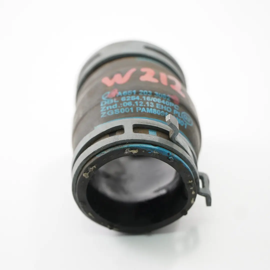 Mercedes W212 Kühlmittelschlauchverbinder Thermostat Pumpenausgang - SKU A6512033082 - Teilenummer A6512033082