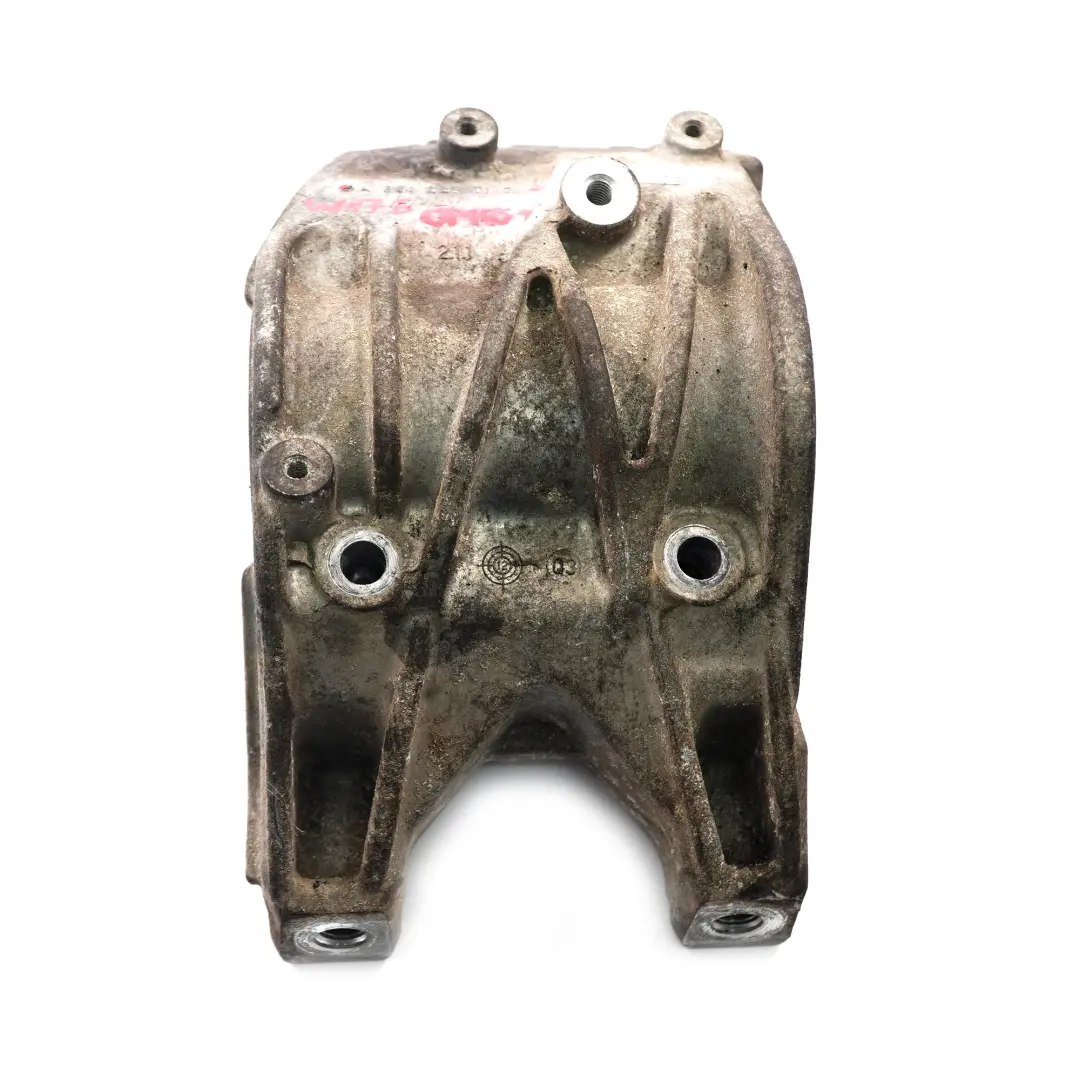 Supporto albero motore Mercedes W176 OM651 Supporto staffa destra per con numero di parte A6512200131 Supporto albero motore Mercedes W176 OM651 Supporto staffa destra - SKU A6512200131 - Numero di parte A6512200131