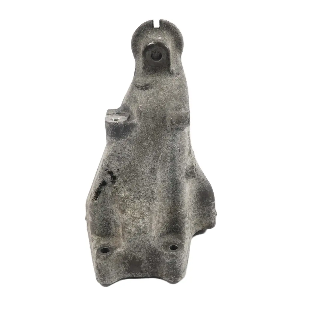 Bancada Motor Mercedes W906 OM651 Derecha Soporte Rodamiento para con número de pieza A6512231804 Bancada Motor Mercedes W906 OM651 Derecha Soporte Rodamiento - SKU A6512231804 - Número de pieza A6512231804