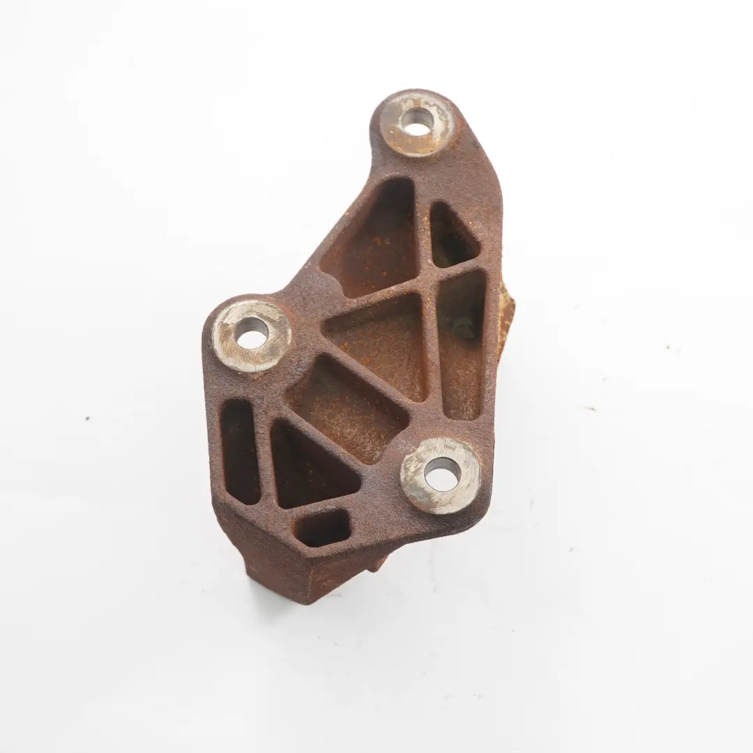 Mercedes Sprinter W910 OM651 Soporte de montaje del motor diesel - SKU A6512240700 - Número de pieza A6512240700