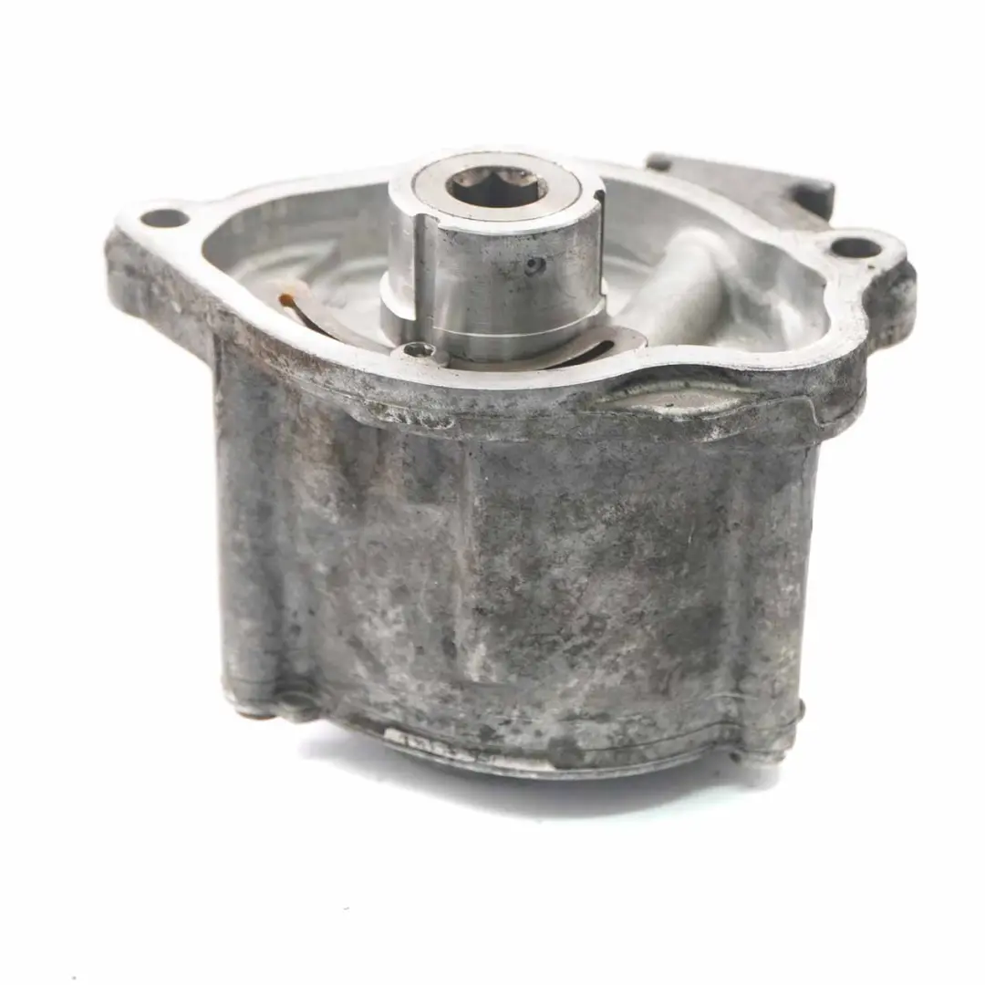 OM651 Diesel Vacuum Pump to Mercedes W639 W906 with Part number A6512300565 Mercedes W639 W906 OM651 Diesel Vacuum Pump - SKU A6512300565 - Part number A6512300565