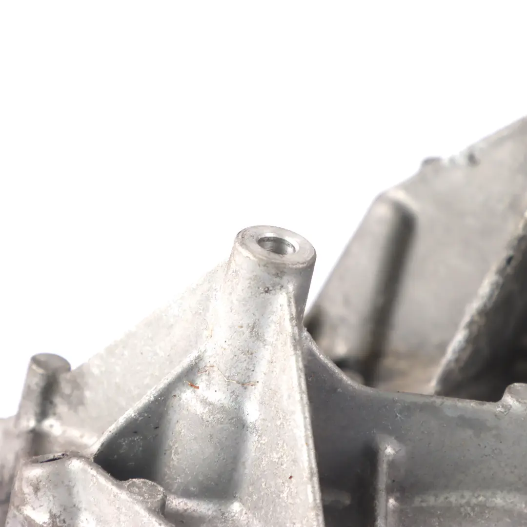 OM651 Support d'accessoires pour le moteur pour Mercedes W205 Diesel à propos du numéro de pièce A6512340339 Mercedes W205 Diesel OM651 Support d'accessoires pour le moteur - SKU A6512340339 - Numéro de pièce A6512340339