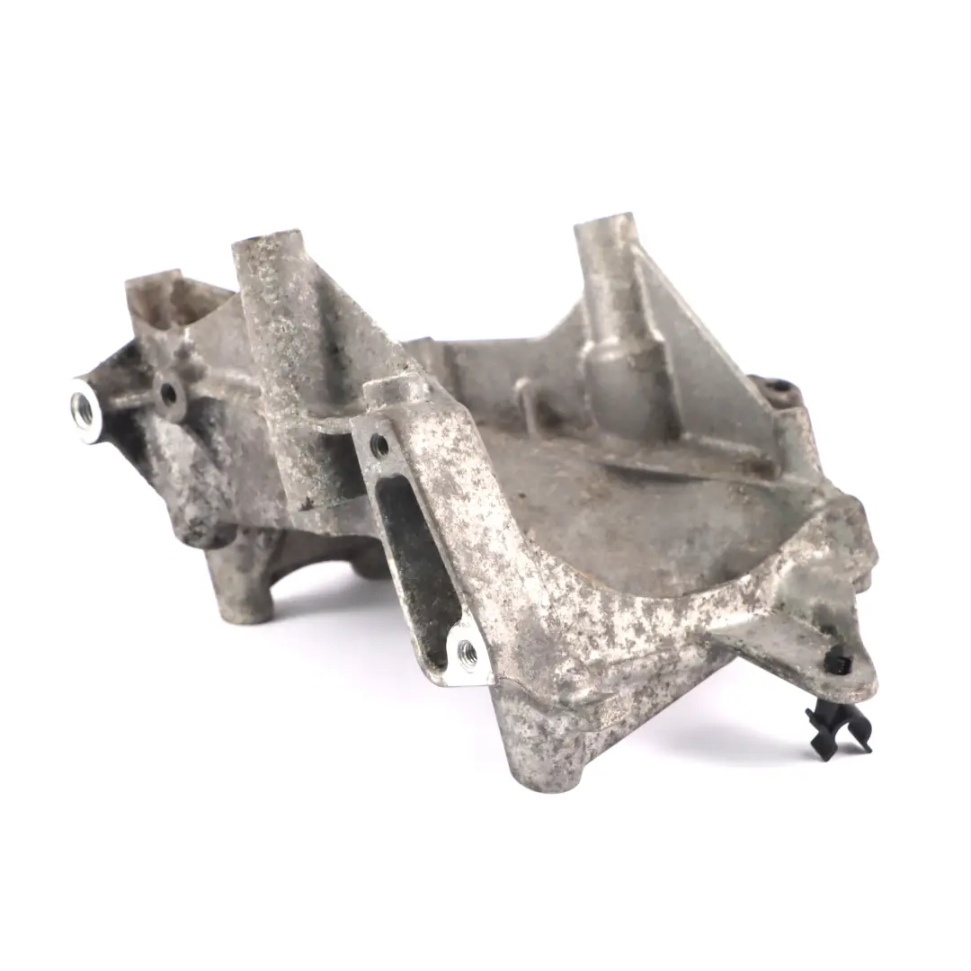 Mercedes W205 Diesel OM651 Support d'accessoires pour le moteur - SKU A6512340339 - Numéro de pièce A6512340339