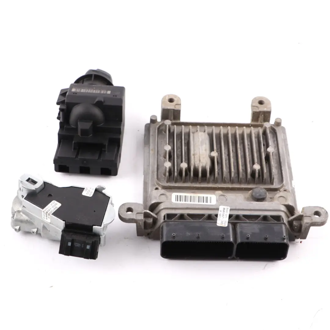 OM651.955 Motore Unità ECU Kit Blocco Chiave per Mercedes W906 310 CDI con numero di parte A6519000700 Mercedes W906 310 CDI OM651.955 Motore Unità ECU Kit Blocco Chiave - SKU A6519000700-3 - Numero di parte A6519000700