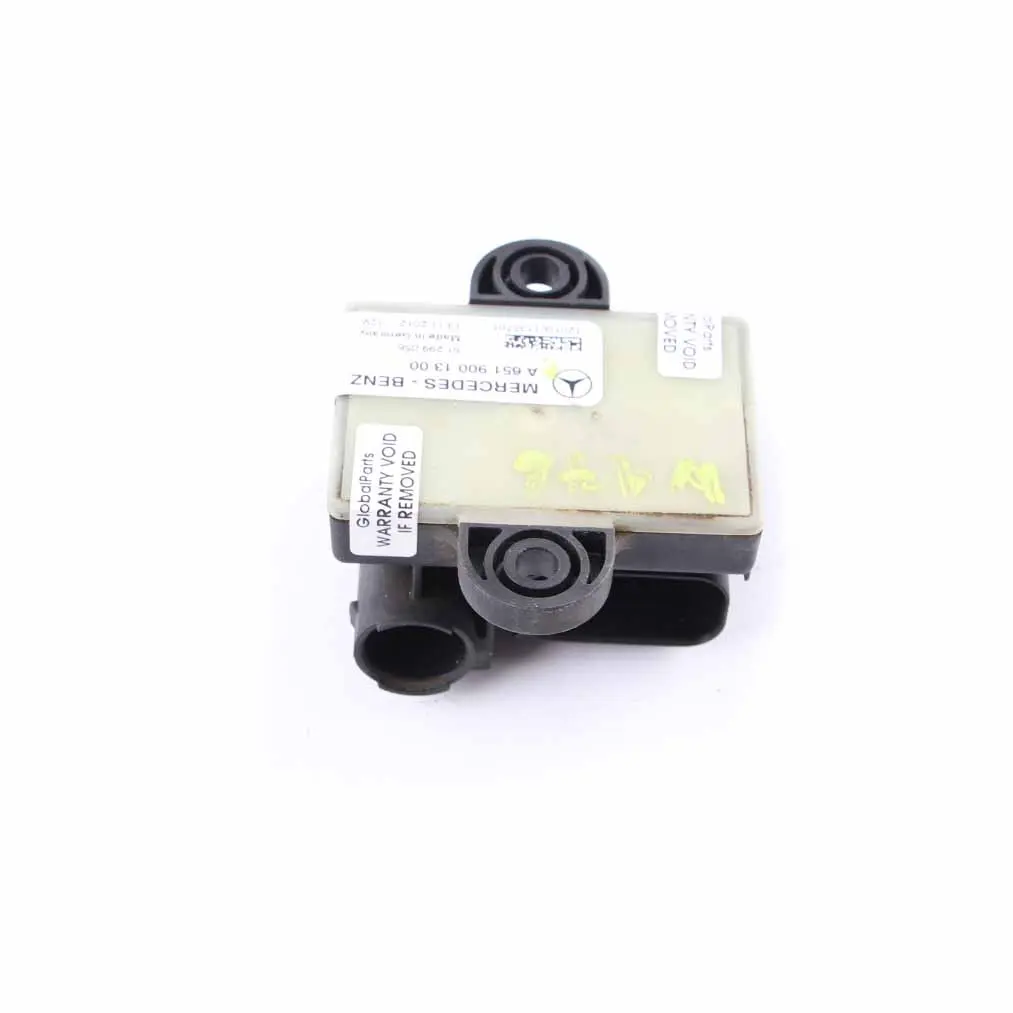 Módulo relé bujías incandescencia Motor diesel OM651 para Mercedes W906 con número de pieza A6519001300 Mercedes W906 Módulo relé bujías incandescencia Motor diesel OM651 - SKU A6519001300 - Número de pieza A6519001300