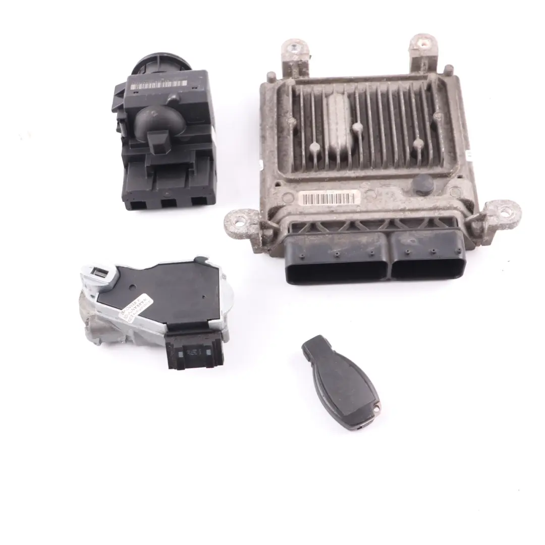 OM651.955 129HP Engine ECU Kit Key Lock Manual pour Mercedes W906 313 CDI à propos du numéro de pièce A6519002600 Mercedes W906 313 CDI OM651.955 129HP Engine ECU Kit Key Lock Manual - SKU A6519002600-3 - Numéro de pièce A6519002600