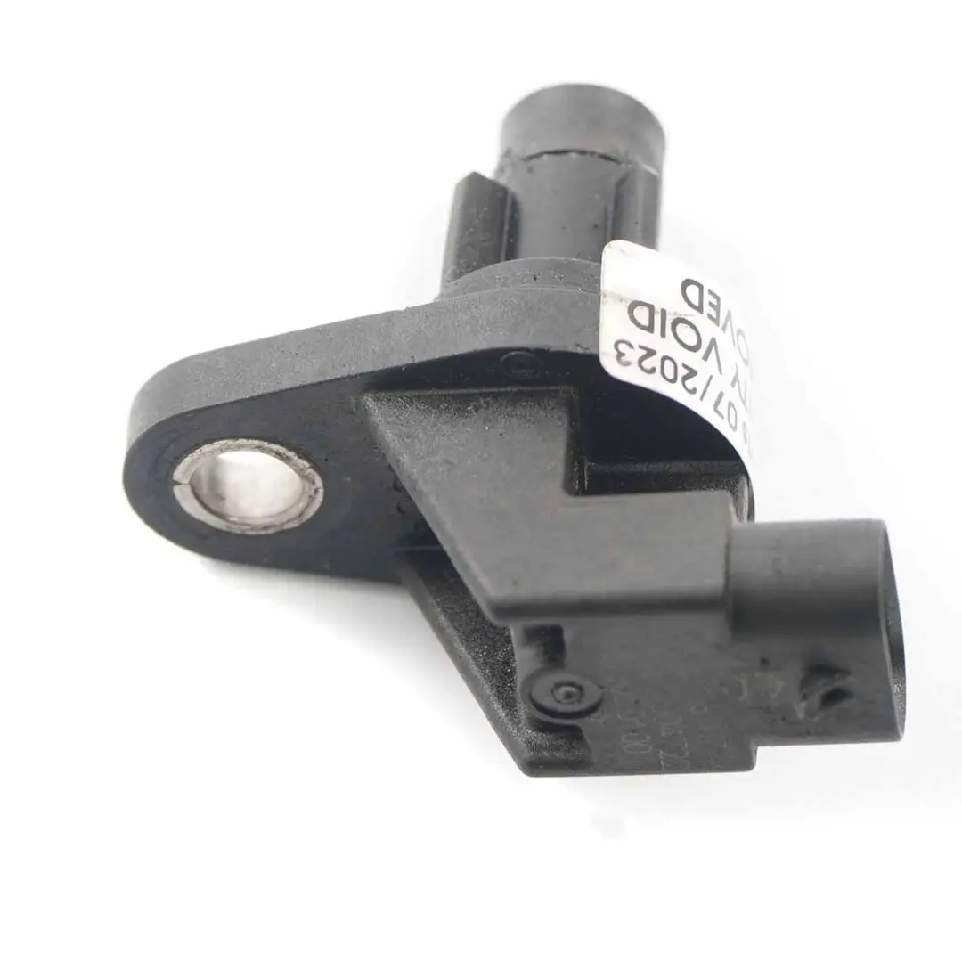 Camshaft Position Sensor to Mercedes W639 W906 Diesel Engine with Part number A6519050100 Mercedes W639 W906 Diesel Engine Camshaft Position Sensor - SKU A6519050100 - Part number A6519050100