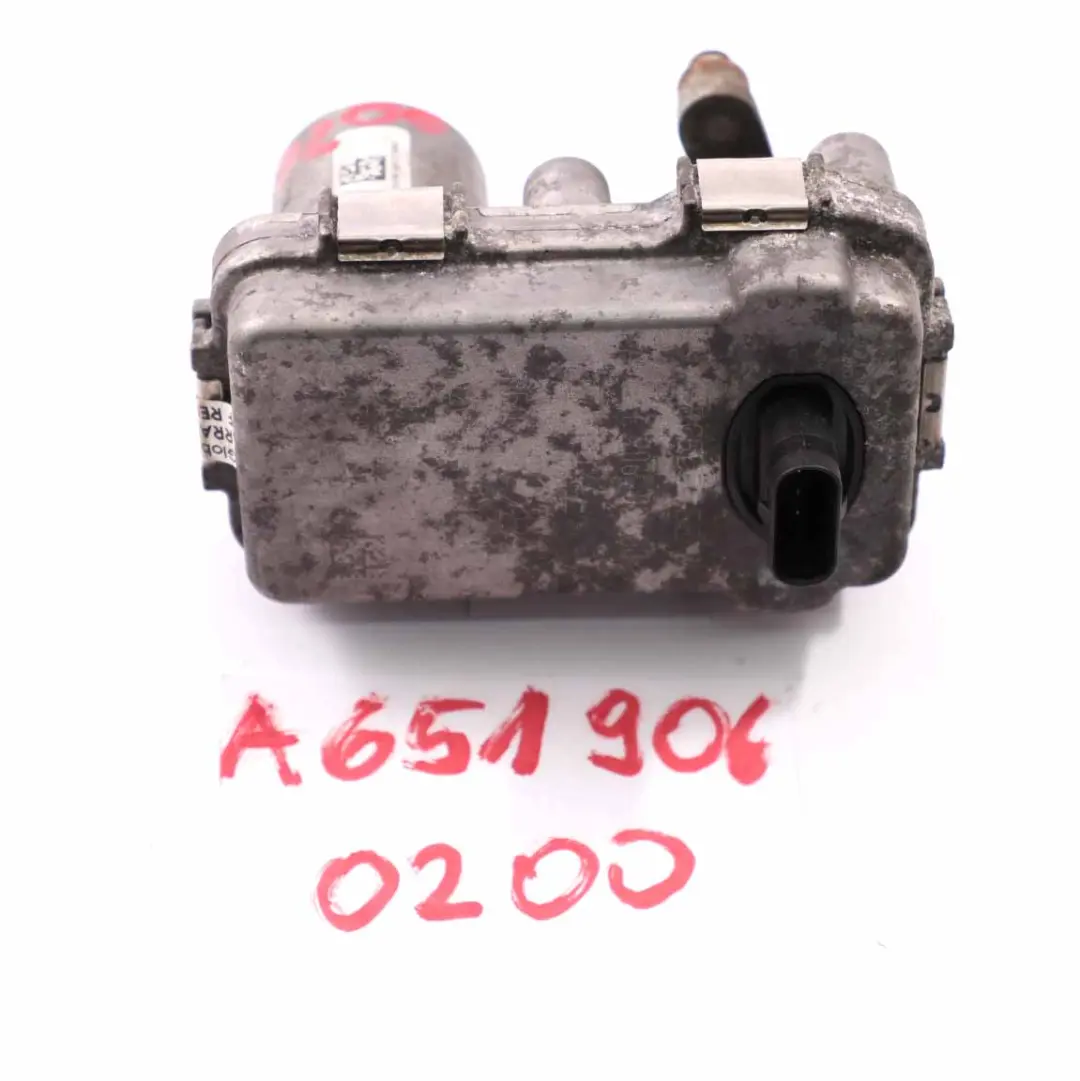 OM651 Turbo Aktuator Diesel Steuermodul Einheit für Mercedes W906 mit Teilenummer A6519060200 Mercedes W906 OM651 Turbo Aktuator Diesel Steuermodul Einheit - SKU A6519060200 - Teilenummer A6519060200