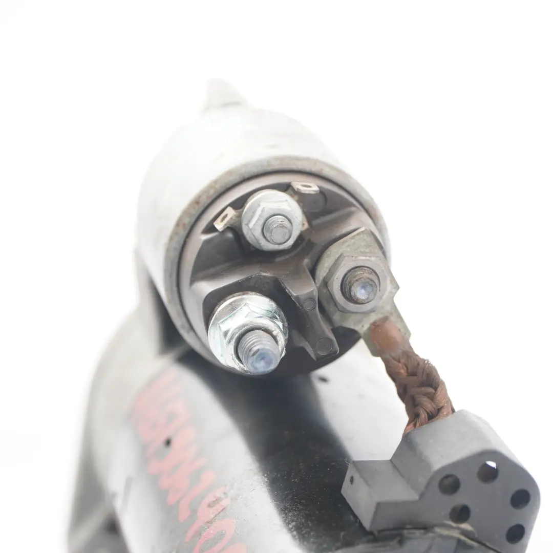 Starter Motor Mercedes W204 W212 OM651 Diesel Engine Bosch Starter to with Part number A6519062400 Starter Motor Mercedes W204 W212 OM651 Diesel Engine Bosch Starter - SKU A6519062400 - Part number A6519062400