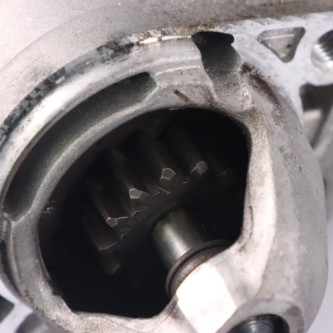 Motorino di avviamento Mercedes W204 W212 W906 Diesel OM651 Bosch per con numero di parte A6519062800 Motorino di avviamento Mercedes W204 W212 W906 Diesel OM651 Bosch - SKU A6519062800 - Numero di parte A6519062800