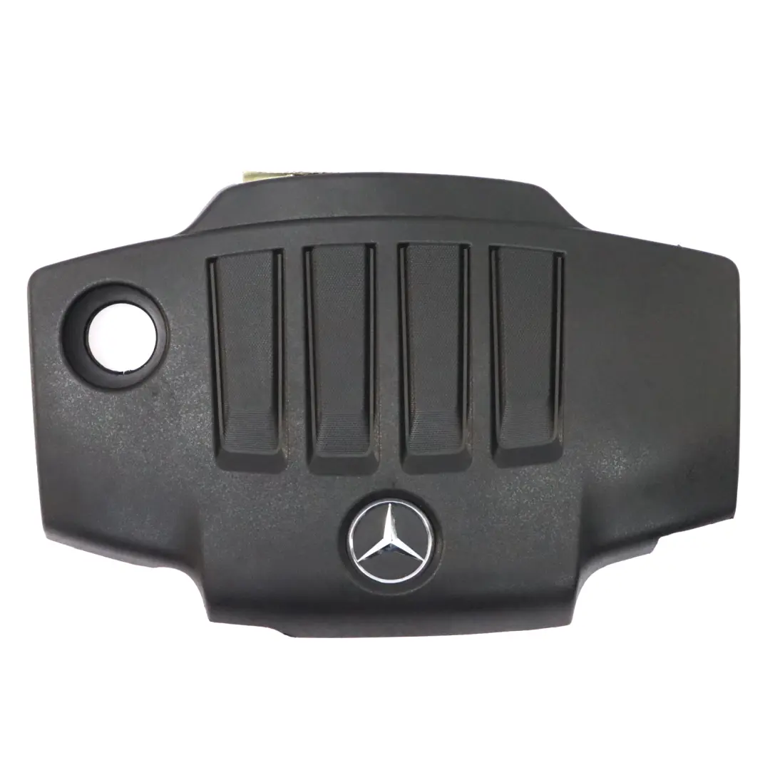 abdeckung Mercedes C118 W177 W247 OM654 Obere Akustik platte für Motor mit Teilenummer A6540107610 Motor abdeckung Mercedes C118 W177 W247 OM654 Obere Akustik platte - SKU A6540107610 - Teilenummer A6540107610