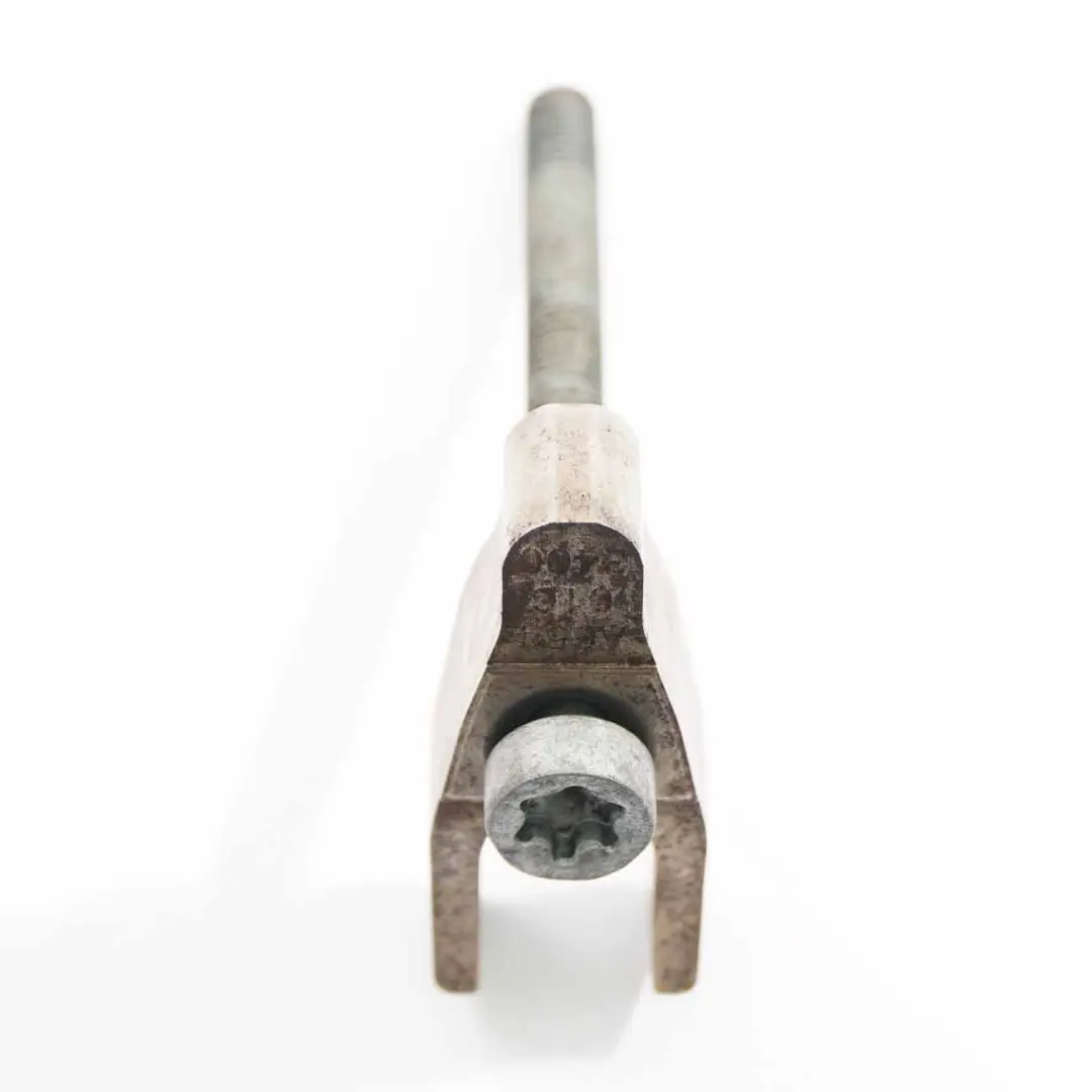 OM654 Łapka Wtrysku Stopka do Mercedes W213 Diesel o numerze A6540163400 Mercedes W213 Diesel OM654 Łapka Wtrysku Stopka - SKU A6540163400 - Numer Części A6540163400