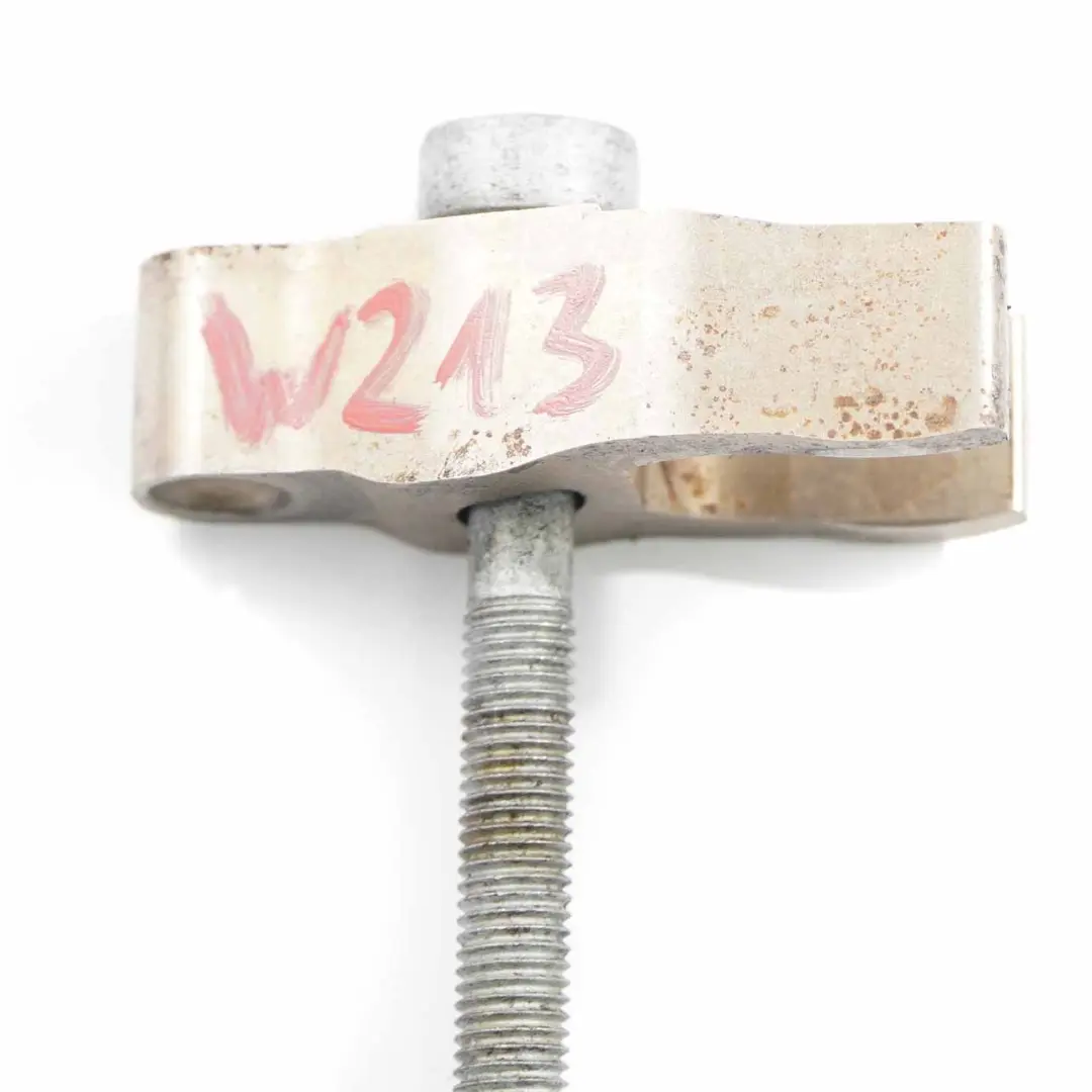 Mercedes W213 E200 E220 E300 E400 CDI OM654 Einspritzdüsenhalterung Diesel - SKU A6540163400 - Teilenummer A6540163400