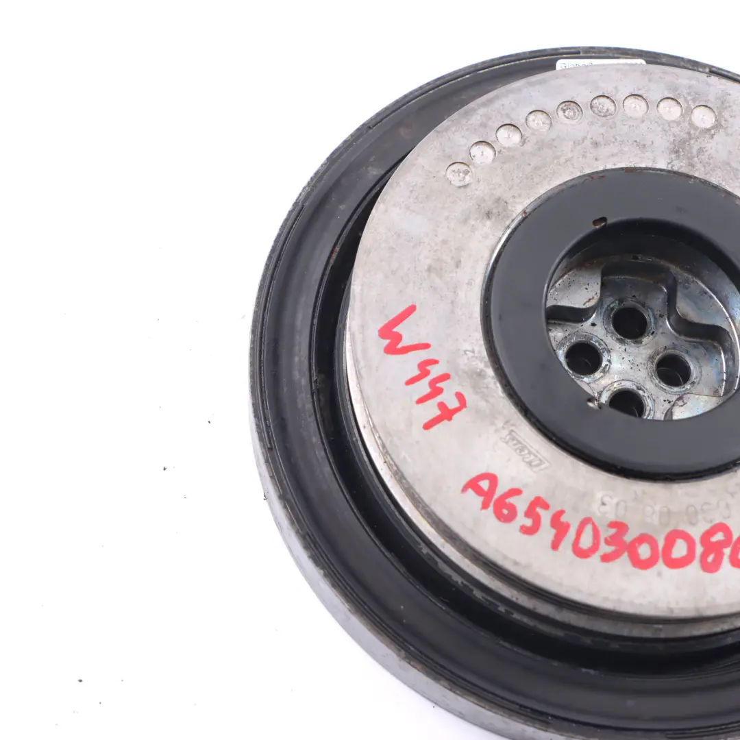  Amortiguador vibraciones Mercedes W213 W447 OM654 Cigüeñal Polea - SKU A6540300803 - Número de pieza A6540300803