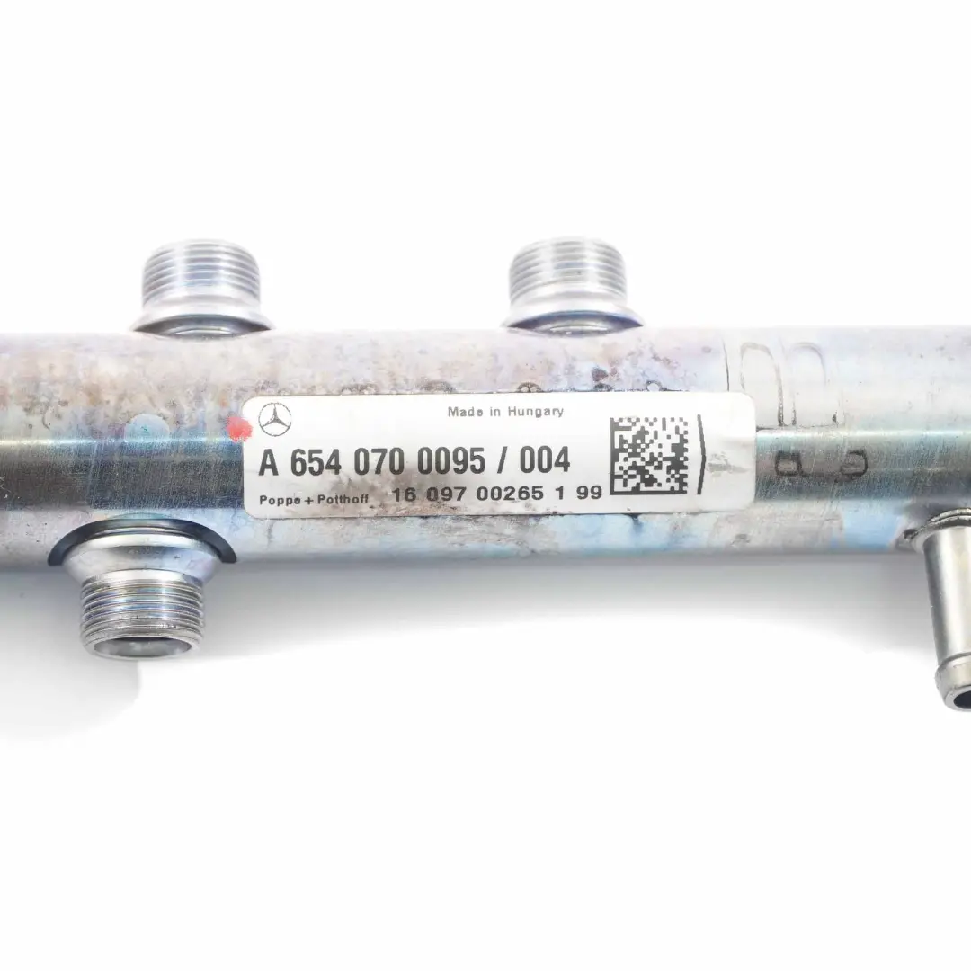 Rail d'injection Mercedes W213 OM654 Rail Carburant Haute Pression - SKU A6540700095 - Numéro de pièce A6540700095