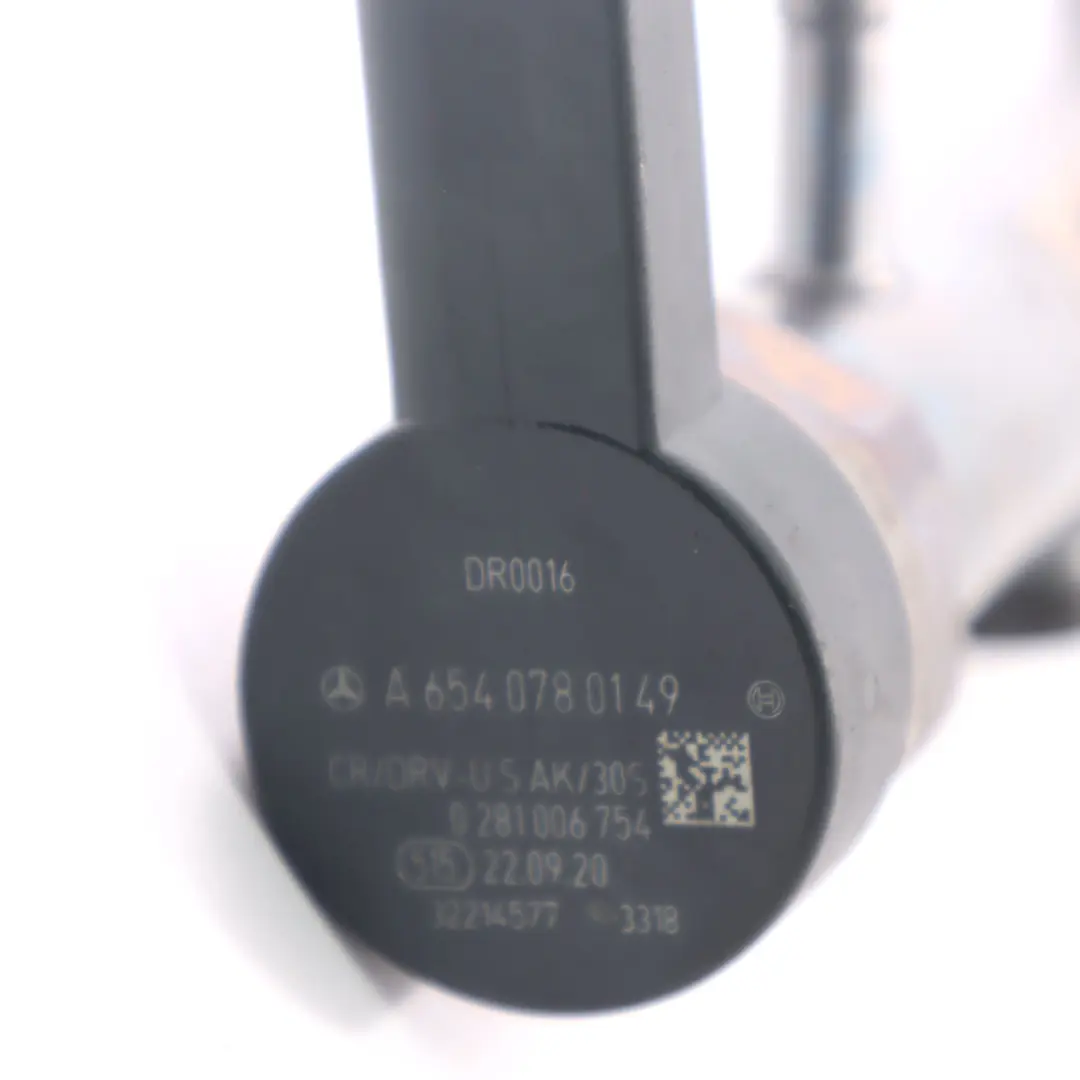 OM654.920 Diesel Fuel Injector Pressure Rail Line to Mercedes W205 W213 with Part number A6540700195 Mercedes W205 W213 OM654.920 Diesel Fuel Injector Pressure Rail Line - SKU A6540700195 - Part number A6540700195