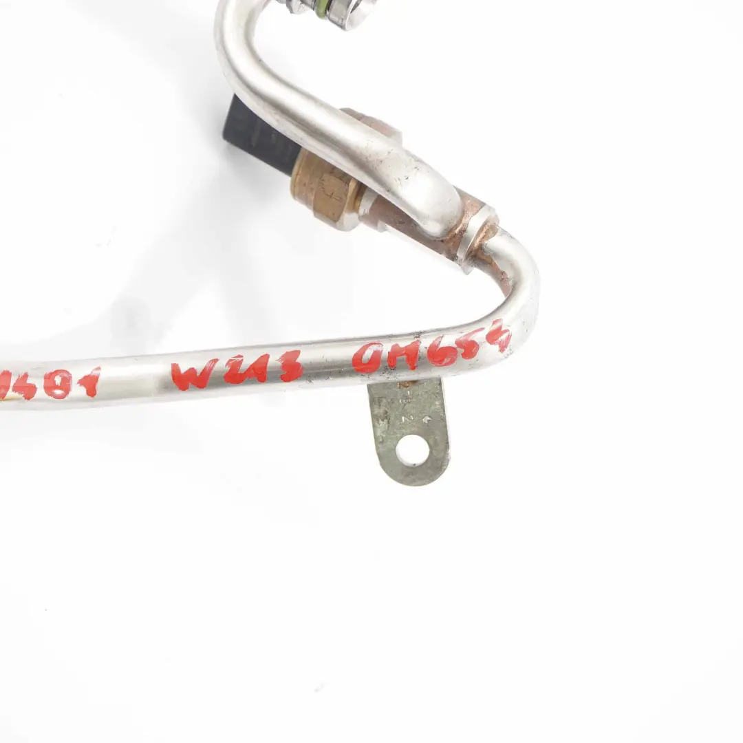 OM654 Kraftstoff leitung Hochdruck pumpe Schlauch für Mercedes W213 mit Teilenummer A6540701401 Mercedes W213 OM654 Kraftstoff leitung Hochdruck pumpe Schlauch - SKU A6540701401 - Teilenummer A6540701401