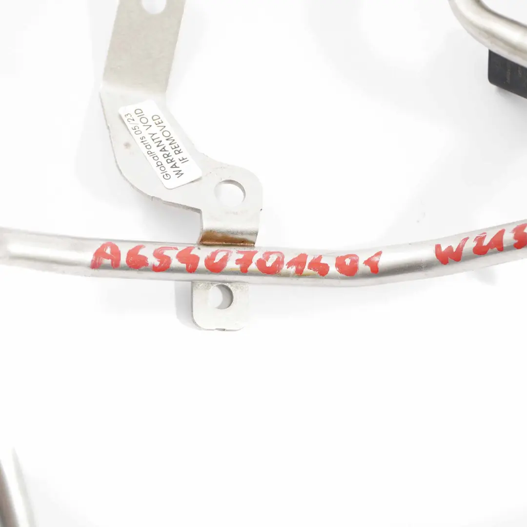 OM654 Combustible Línea Alta Presión Bomba Manguera para Mercedes W213 con número de pieza A6540701401 Mercedes W213 OM654 Combustible Línea Alta Presión Bomba Manguera - SKU A6540701401 - Número de pieza A6540701401