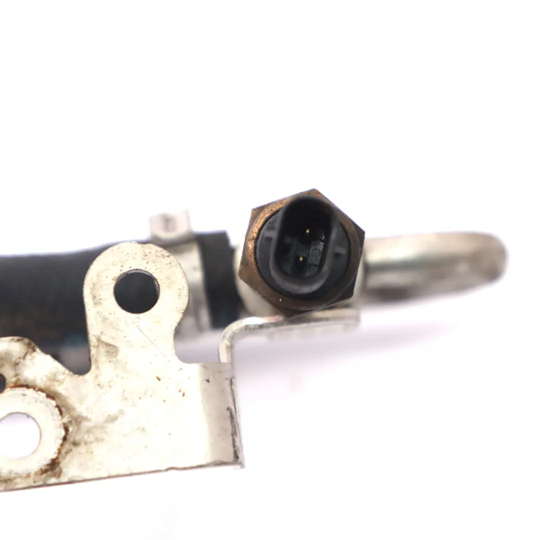 Kraftstoff leitung Mercedes W447 OM654 Hoch druck pumpe Schlauch für mit Teilenummer A6540702700 Kraftstoff leitung Mercedes W447 OM654 Hoch druck pumpe Schlauch - SKU A6540702700 - Teilenummer A6540702700