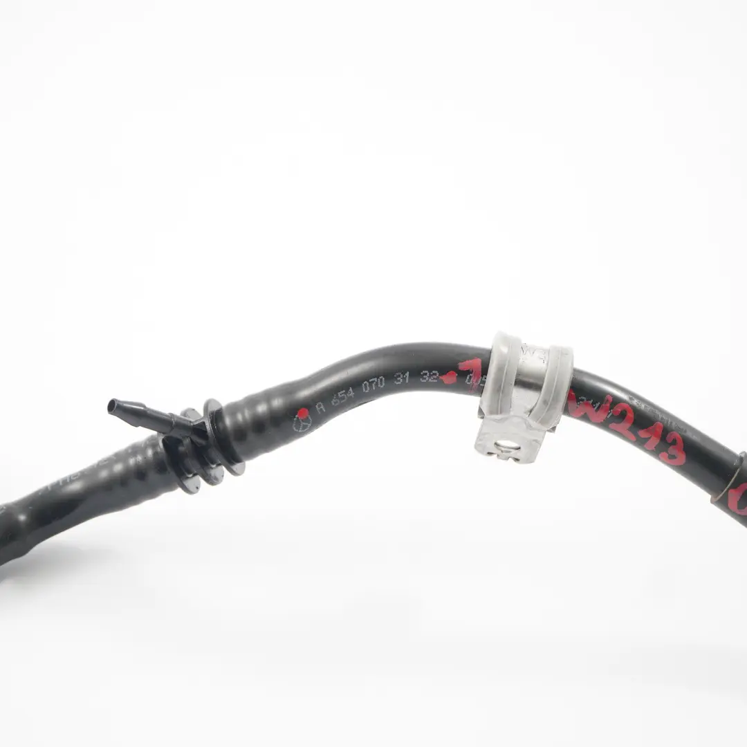 Mercedes W213 OM654 Tuyau d'aspiration Tuyau d'aspiration Servomoteur frein - SKU A6540703132-1 - Numéro de pièce A6540703132
