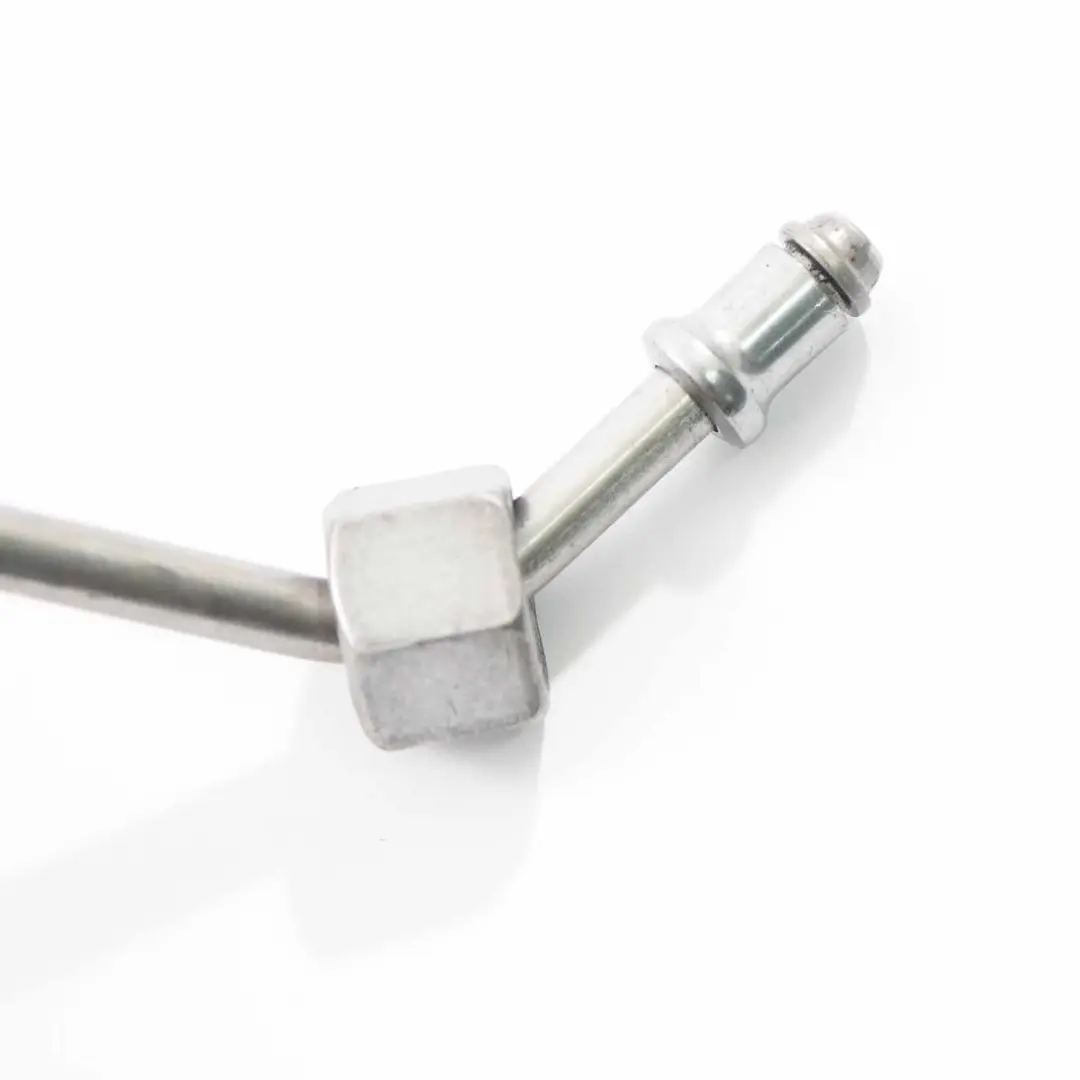 OM654 Tubo Presión Combustible Línea Inyección Rail para Mercedes W213 con número de pieza A6540708900 Mercedes W213 OM654 Tubo Presión Combustible Línea Inyección Rail - SKU A6540708900 - Número de pieza A6540708900