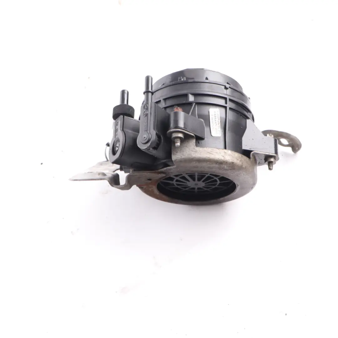 Filter Mercedes W177 W247 W118 Diesel Engine OM608 Fuel Filter to with Part number A6540902300 Filter Mercedes W177 W247 W118 Diesel Engine OM608 Fuel Filter - SKU A6540902300 - Part number A6540902300