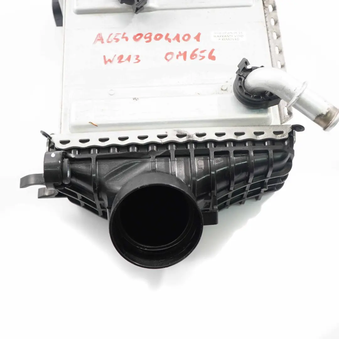 OM654 Diesel Intercooler Refroidisseur d'air de charge Radiateur pour Mercedes W213 à propos du numéro de pièce A6540904101 Mercedes W213 OM654 Diesel Intercooler Refroidisseur d'air de charge Radiateur - SKU A6540904101 - Numéro de pièce A6540904101