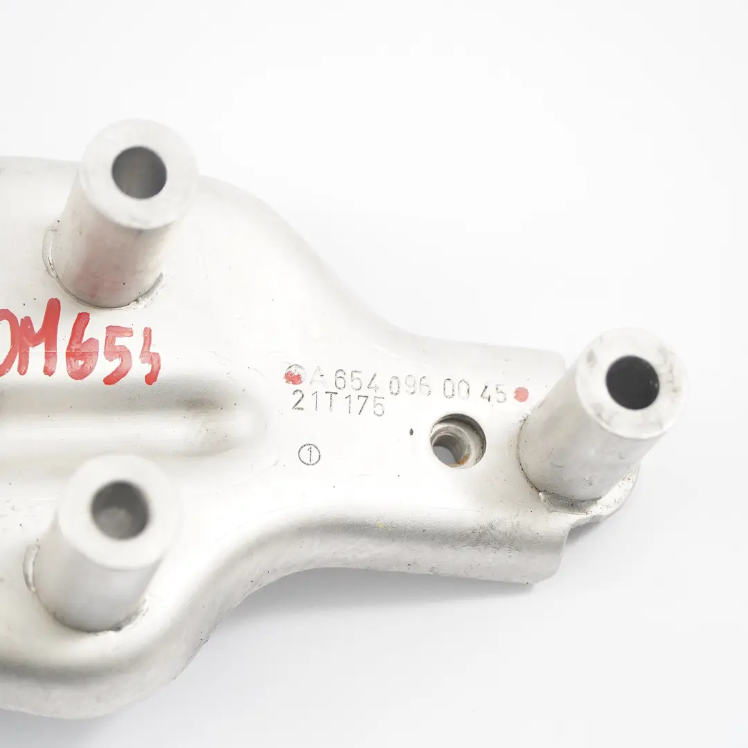 Mercedes W213 OM654 Soporte de soporte de turbocompresor - SKU A6540960045 - Número de pieza A6540960045