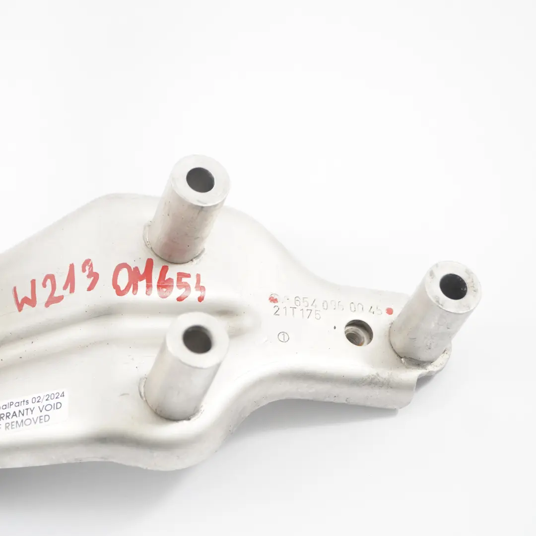 OM654 Support de fixation de turbocompresseur pour Mercedes W213 à propos du numéro de pièce A6540960045 Mercedes W213 OM654 Support de fixation de turbocompresseur - SKU A6540960045 - Numéro de pièce A6540960045