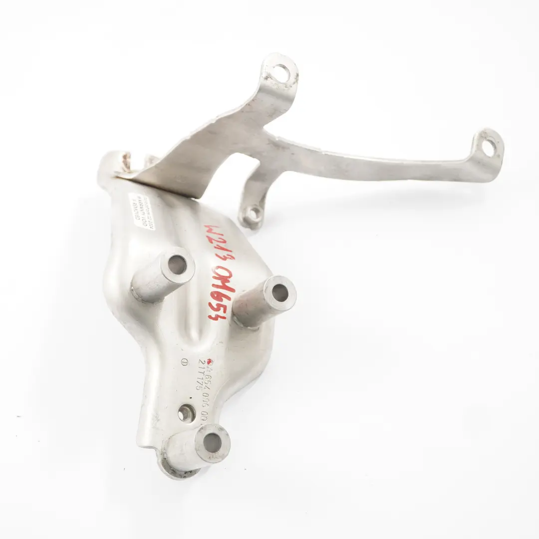 OM654 Support de fixation de turbocompresseur pour Mercedes W213 à propos du numéro de pièce A6540960045 Mercedes W213 OM654 Support de fixation de turbocompresseur - SKU A6540960045 - Numéro de pièce A6540960045