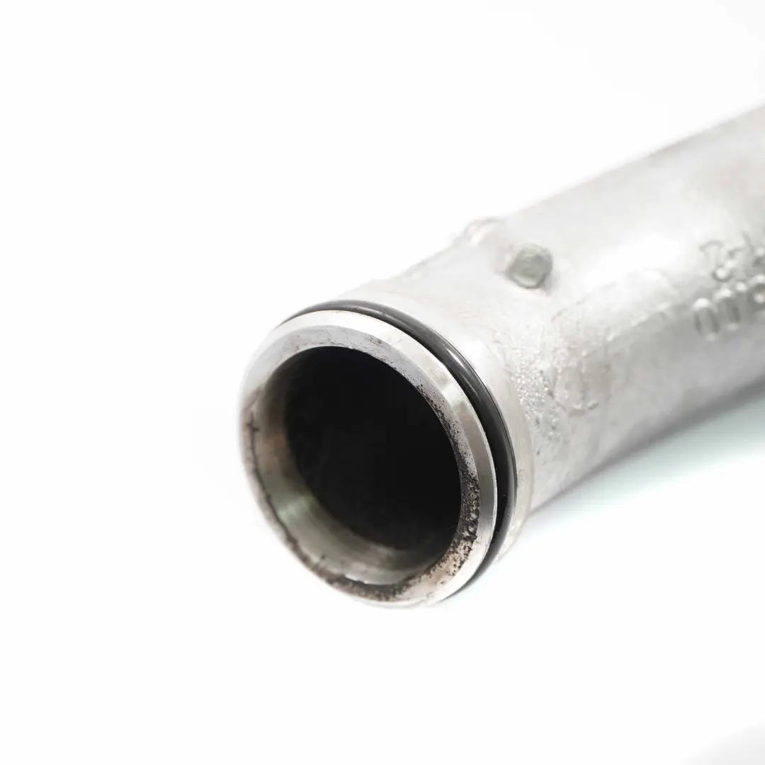 OM654 Diesel Turbo Ladeluft kühler Rohr leitung für Mercedes W213 mit Teilenummer A6540980507 Mercedes W213 OM654 Diesel Turbo Ladeluft kühler Rohr leitung - SKU A6540980507 - Teilenummer A6540980507